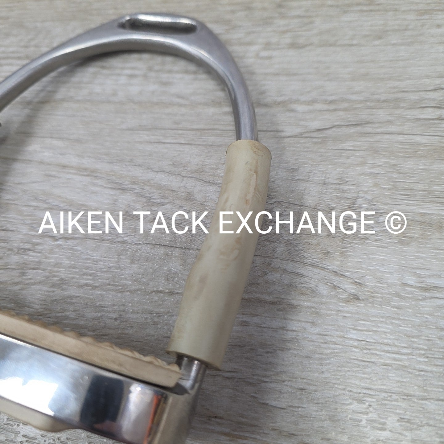 Coronet Flex Stirrup Irons, 4.5"