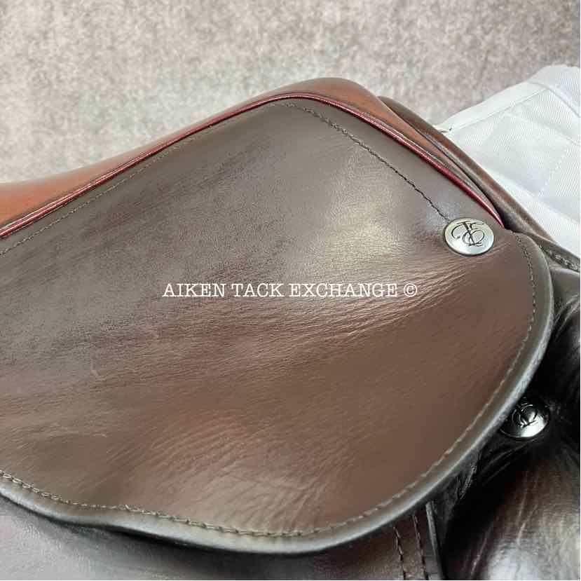 2014 Equine Inspired Aires De Haute by Frank Baines Cheval et Cavalier Jump Saddle, 17.5" Seat, Medium Tree, Wool Flocked Panels