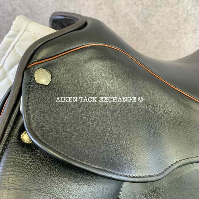 2017 Sommer Espirit Dressage Saddle, 17.5" Seat, 31.5 Tree - Wide (Adjustable), Wool Flocked Panels