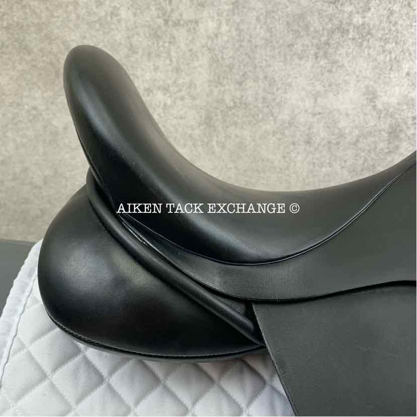 **SOLD** EuroRiding Titan II Dressage Saddle, 18" Seat, Wide Tree, Wool Flocked Panels