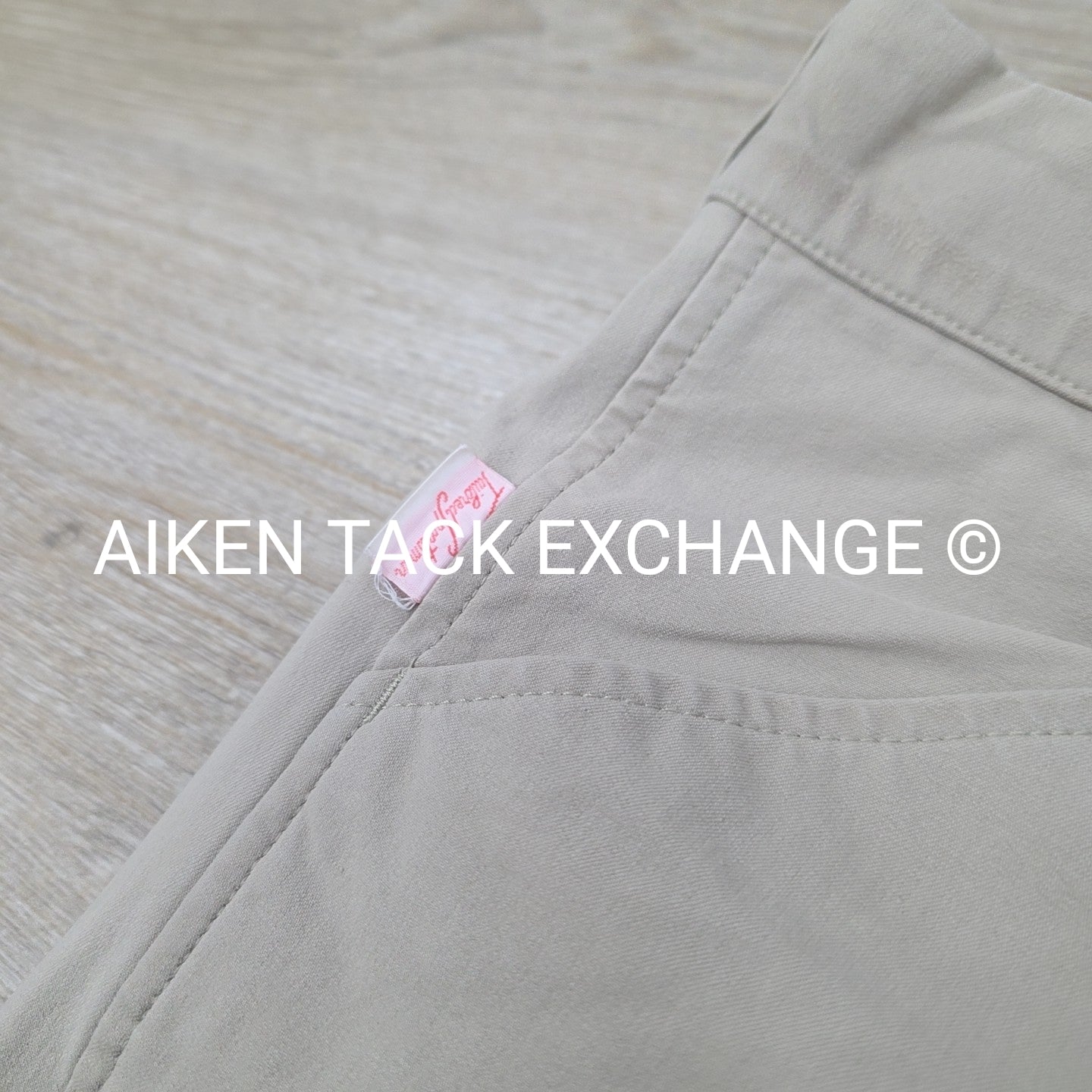 Tailored Sportsman Trophy Hunter Knee Patch Breeches, Size 30