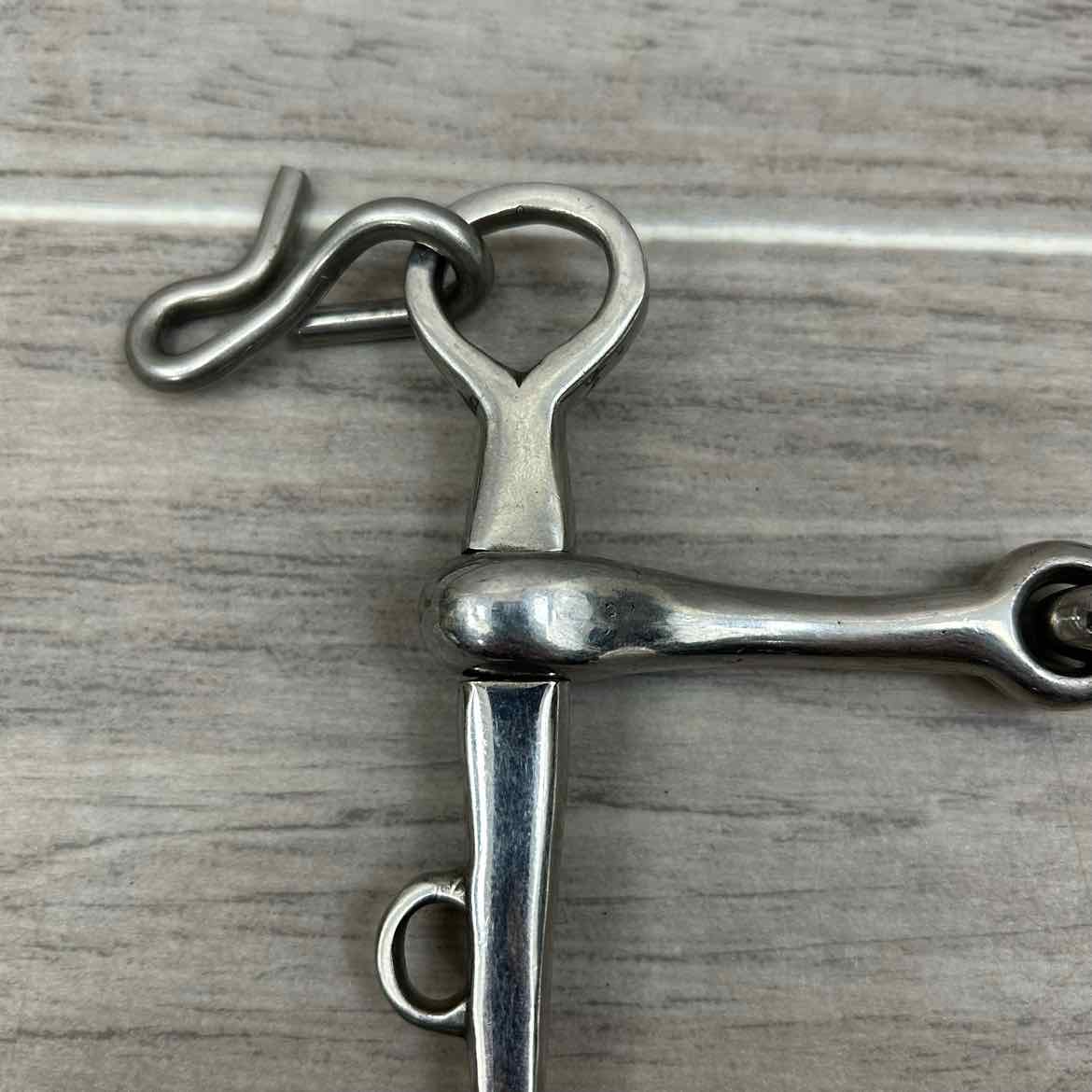 Single Joint Pelham Bit 4.5" (No Curb Chain)