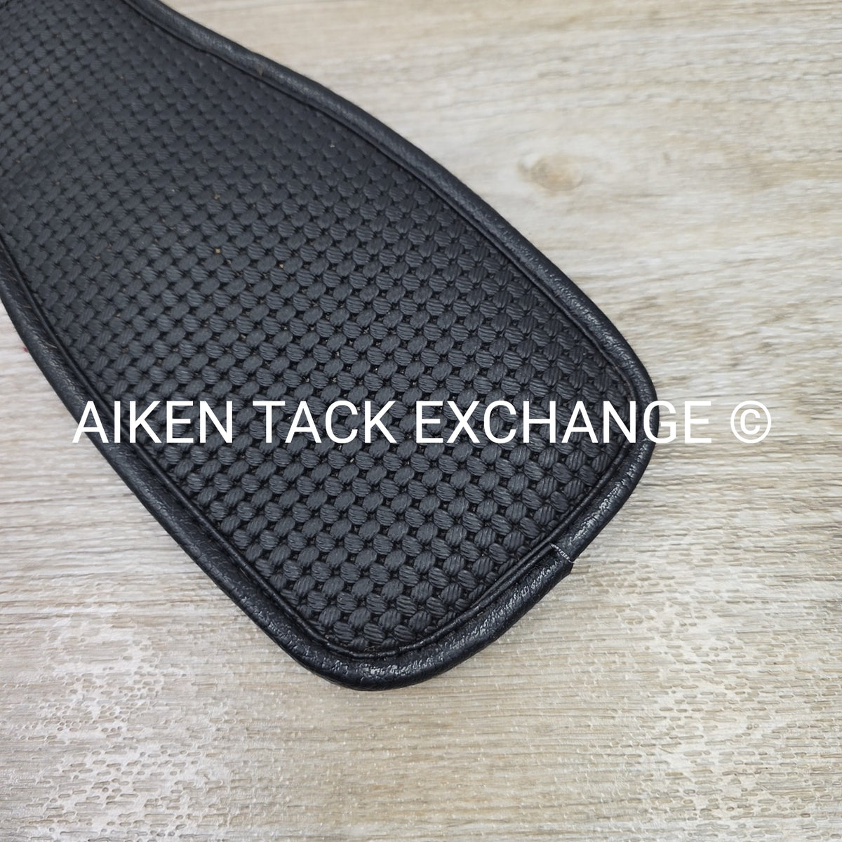 Ovation Airform Chafeless Dressage Girth, Black, 22"