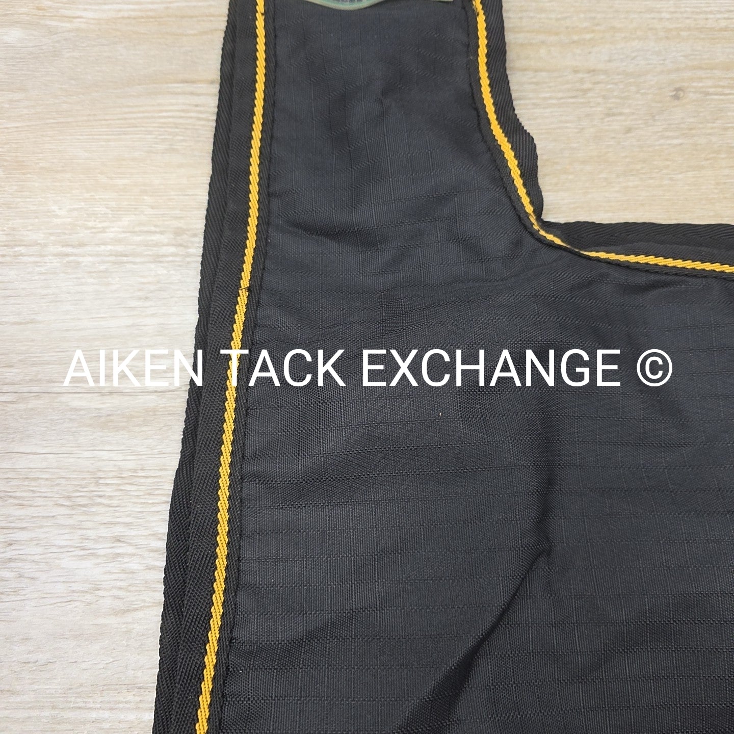 Bucas Quarter Sheet, Size Medium