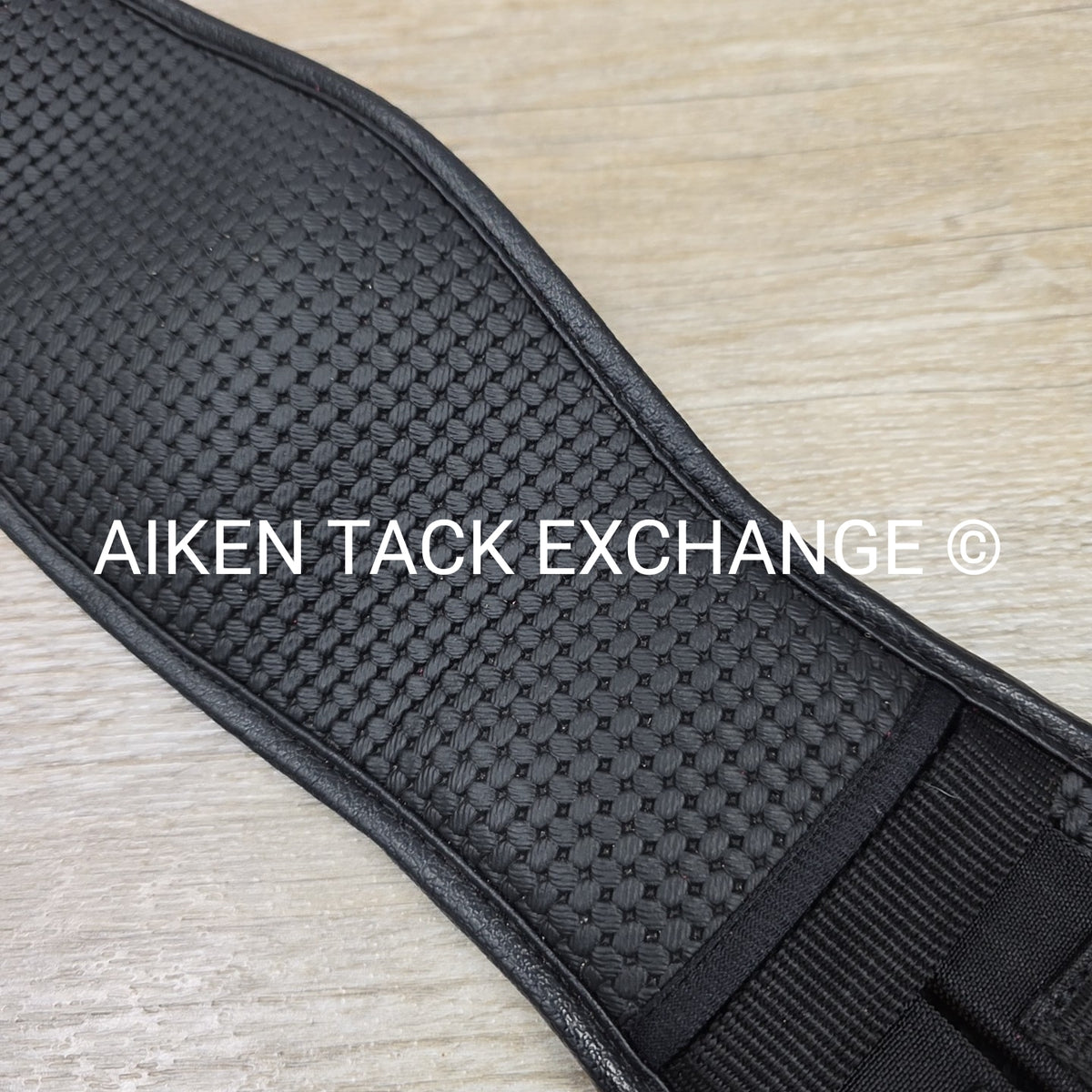 Ovation Airform Chafeless Dressage Girth, Black, 22"