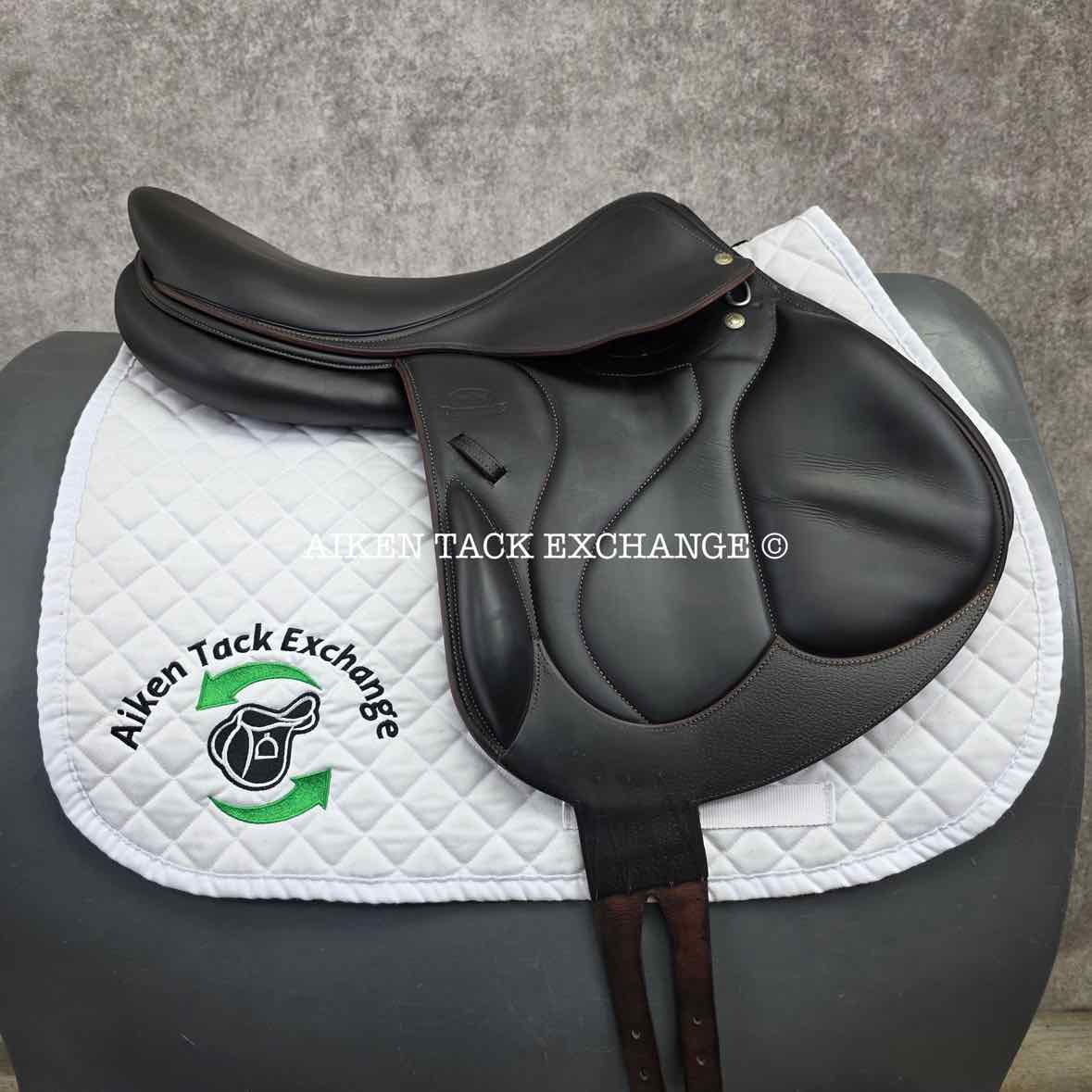 2015 Devoucoux Chiberta Monoflap Jump Saddle, 18" Seat, 1AA Flap, Medium Wide Tree, D3D Panels, Full Buffalo Buffalo Leather