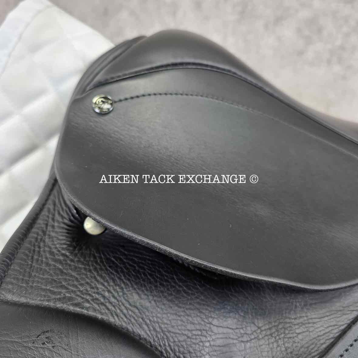**SOLD** 2016 County Competitor Dressage Saddle, 18" Seat, Narrow Tree, Wool Flocked Skid Row Panels