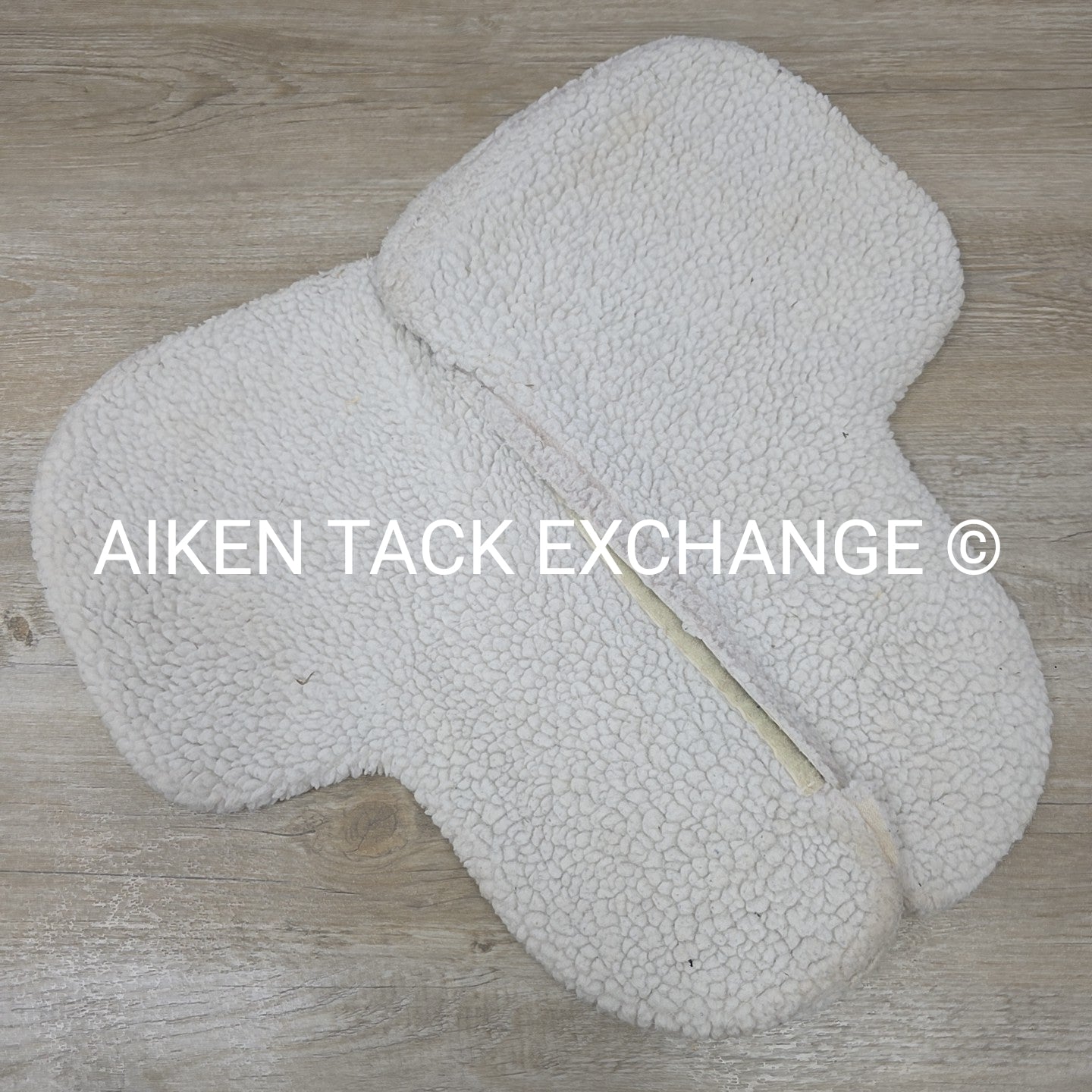 SaddleRight English Glove Leather Half Pad with Fleece Cover