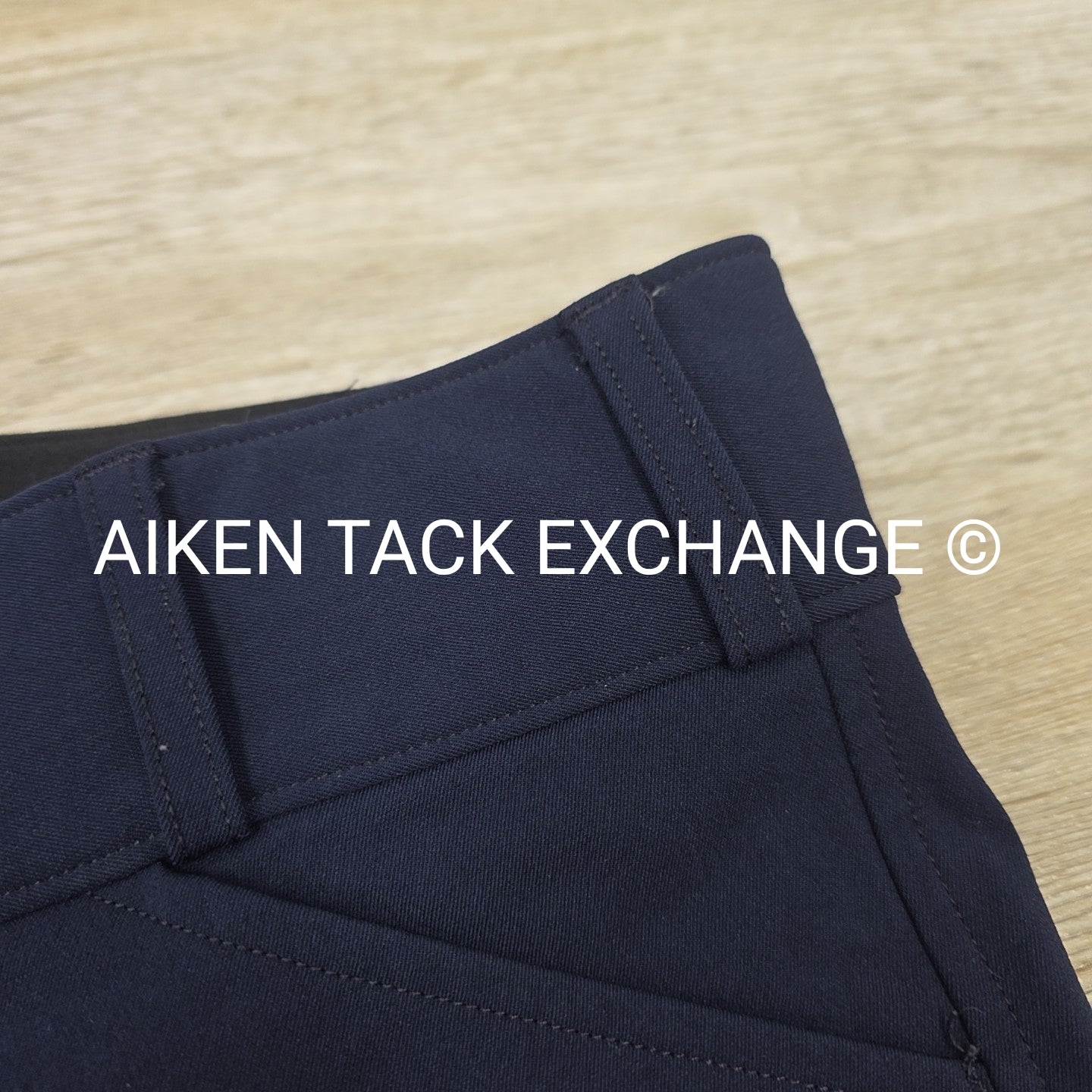 Struck Silicone Grip Knee Patch, Size 24