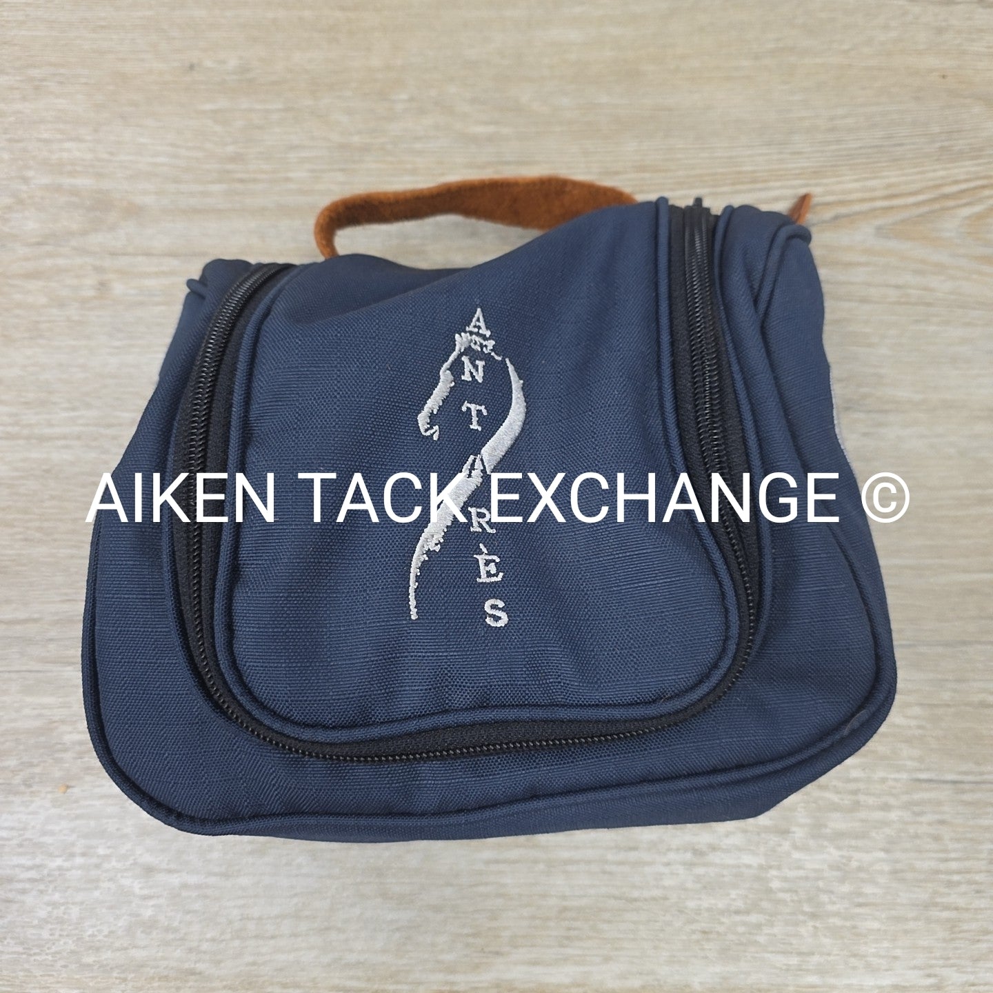 Antares Cleaning Kit Bag with Saddle Oil & Conditioner