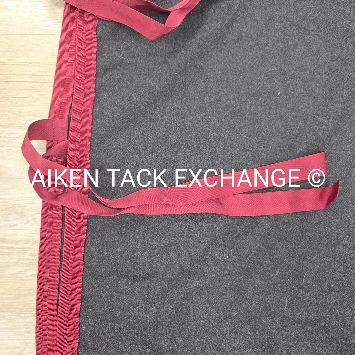 Triple Crown Wool Cooler, 90 x 96