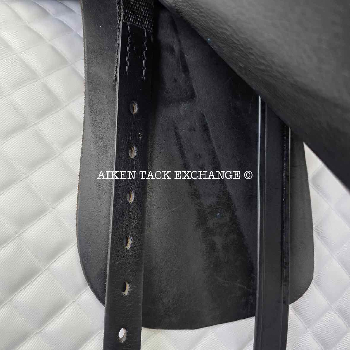 2018 County Perfection "E" Monoflap Dressage Saddle, 17" Seat, Narrow Tree, Wool Flocked Skid Row Panels