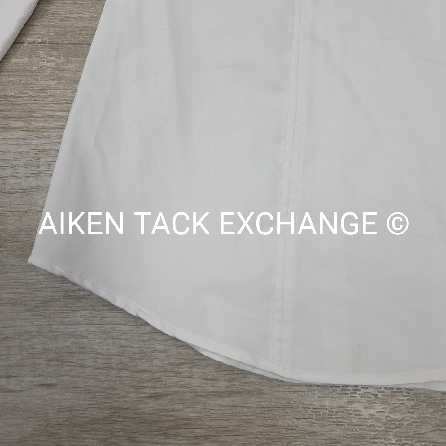 Essex Classics Long Sleeve Show Shirt, Size Medium