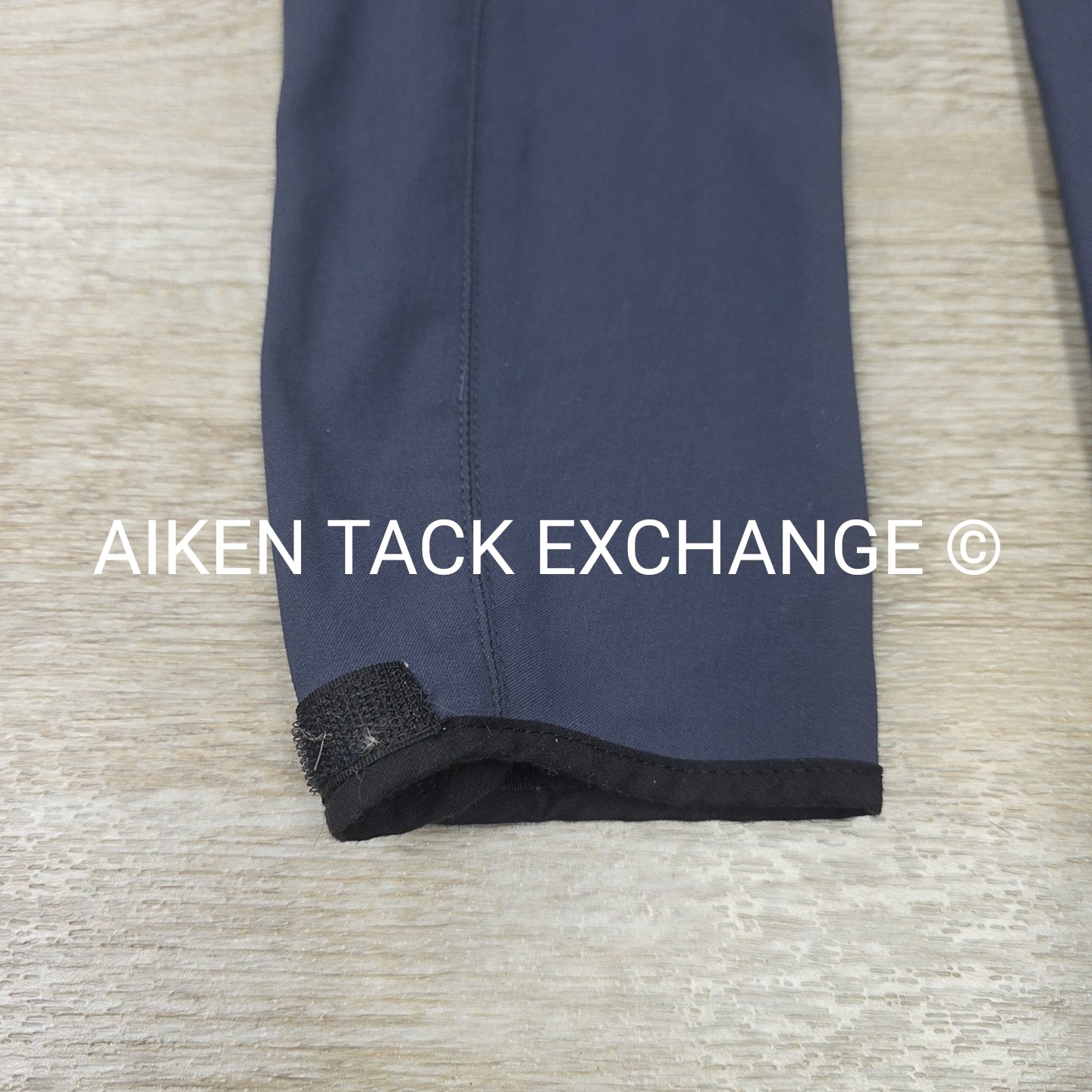 Tailored Sportsman Trophy Hunter Knee Patch Breeches, Size 26