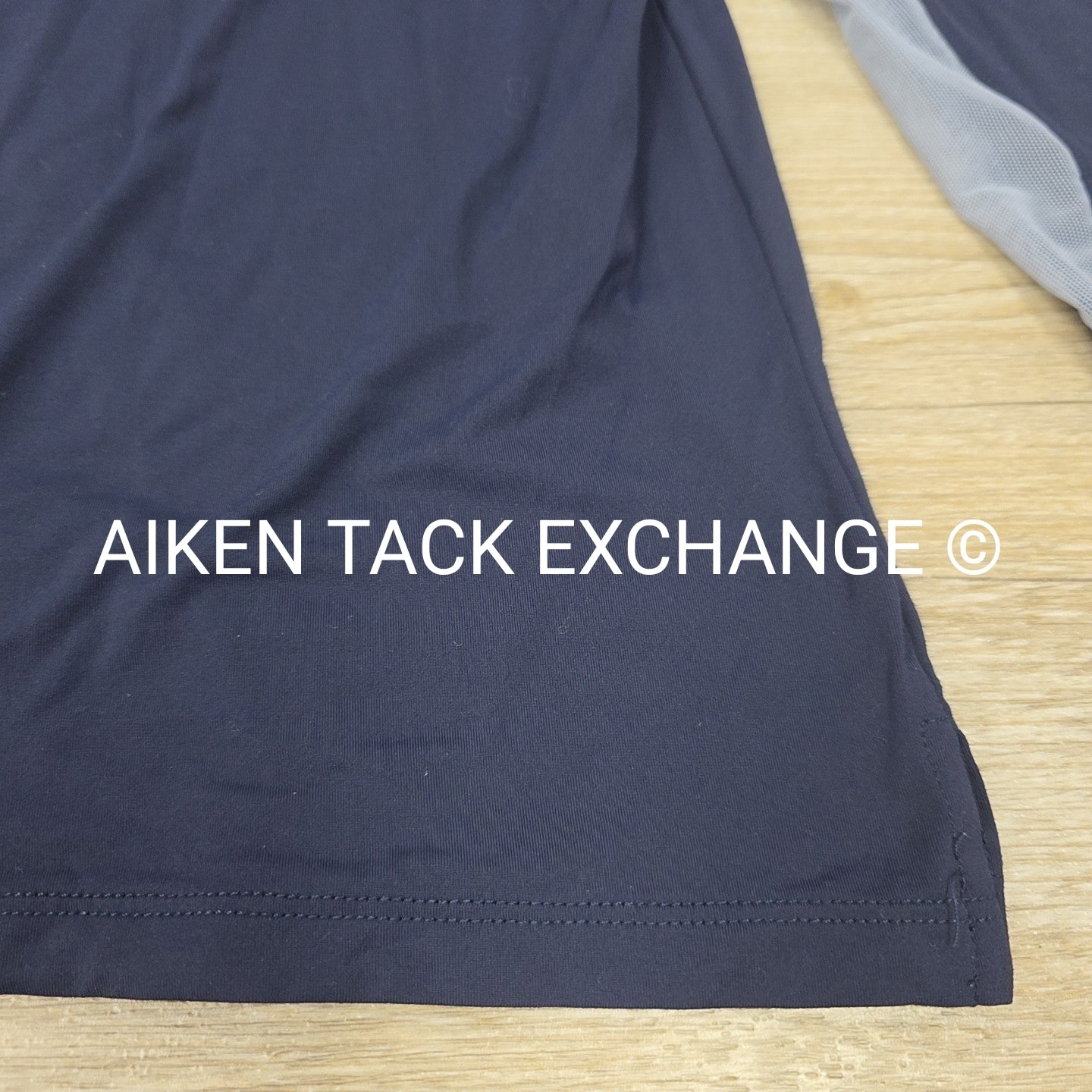 Tailored Sportsman Long Sleeve Sun Shirt, Size Small