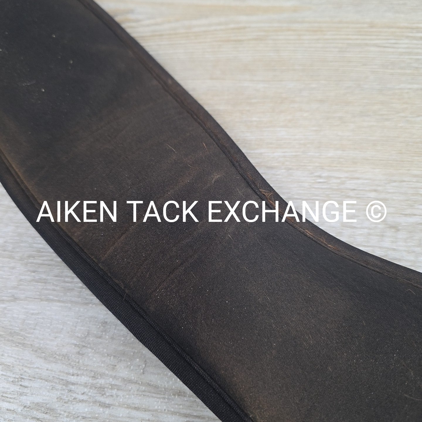 BARGAIN BUNDLE: 2 Ovation Gel Body Form Dressage Girths, Black, 22"