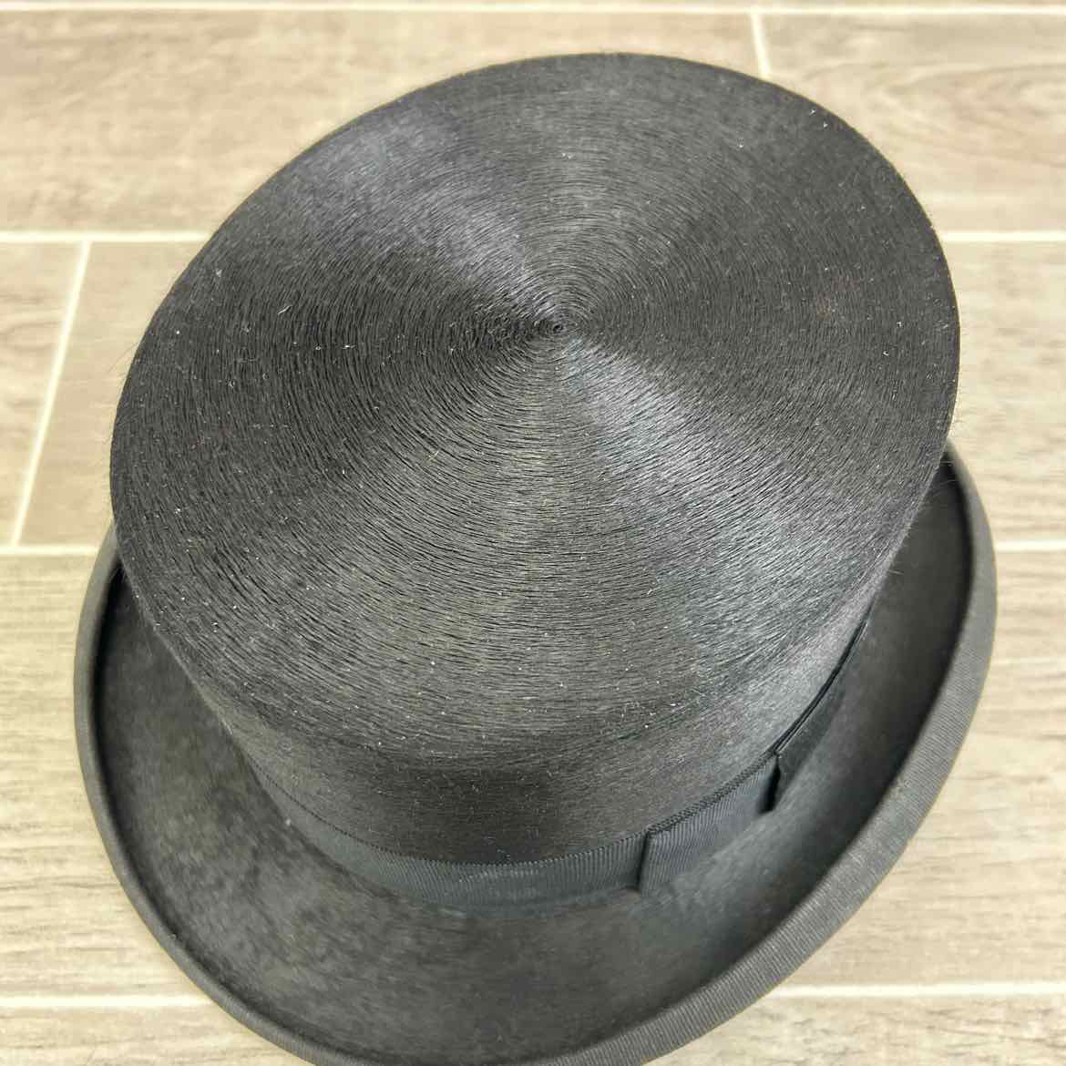 Authentic Pajk Klobuki 4" Top Hat, Size 6 3/4