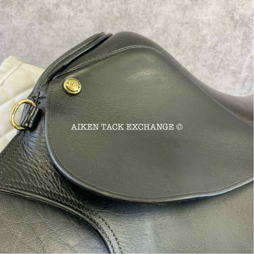 **SOLD** Anky Dressage Saddle, 17.5" Seat, Medium Tree, Wool Flocked Panels