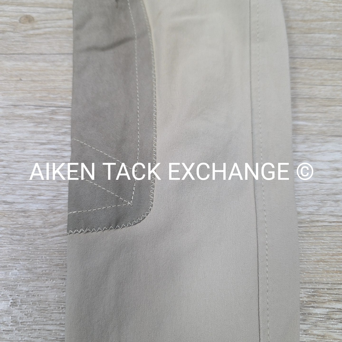 Tailored Sportsman Trophy Hunter Knee Patch Breeches, Size 12