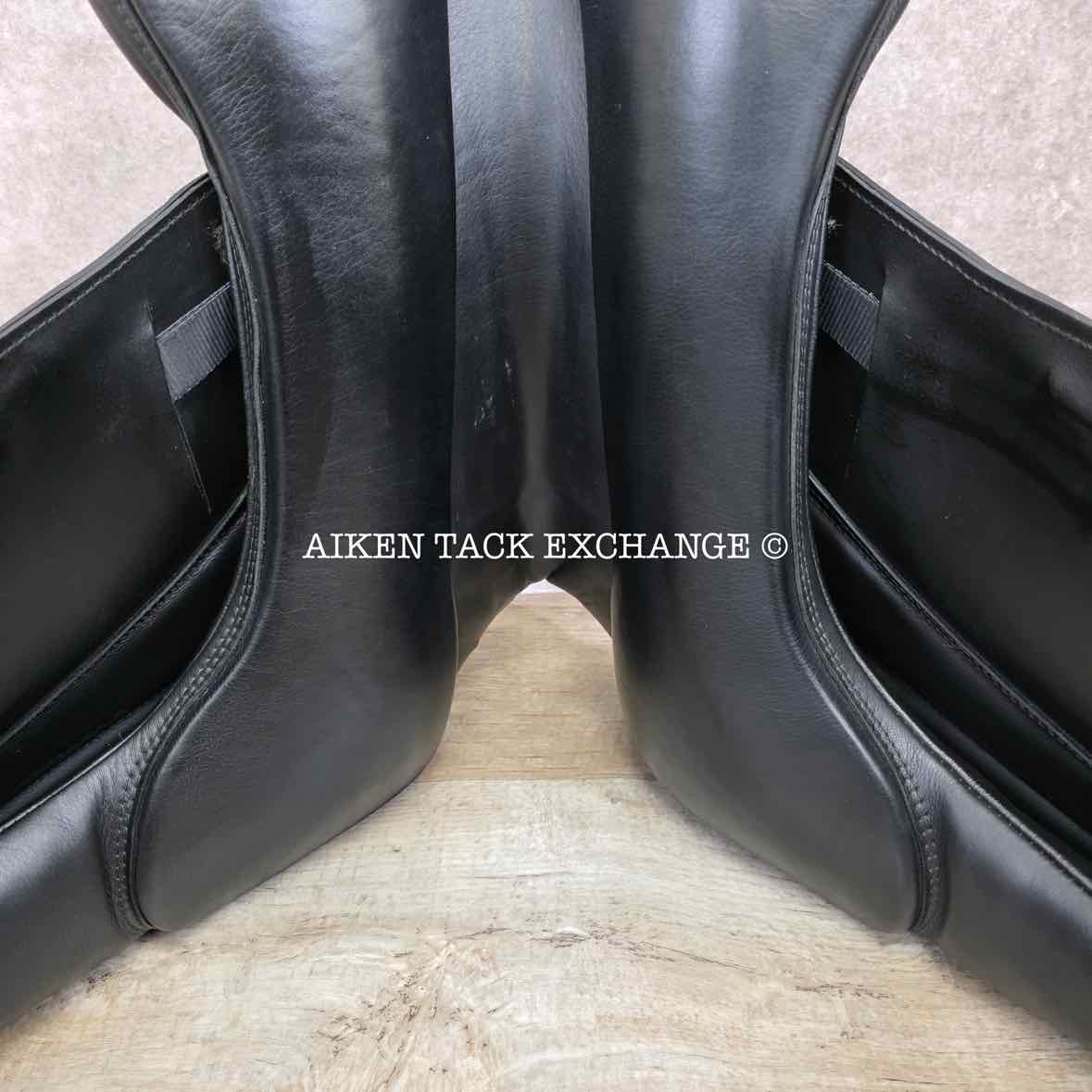 2019 Custom Saddlery Advantage R Monoflap Dressage Saddle, 17.5" Seat, Adjustable Tree, Wool Flocked Hybrid Panels