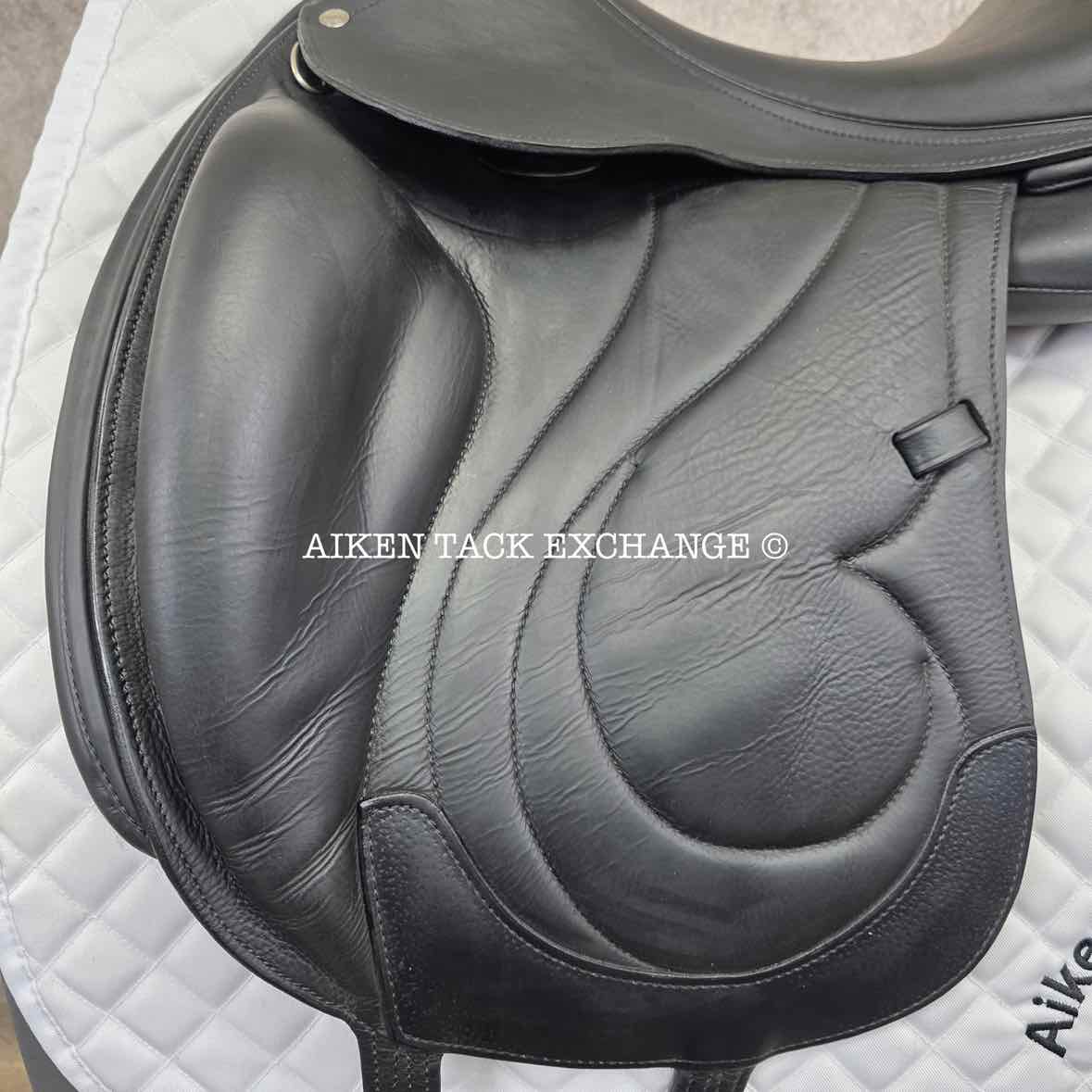 2016 Antares Cadence Monoflap Dressage Saddle, 17" Seat, 1N Flap - Short, M/MW Tree, Foam Panels, Full Buffalo Leather