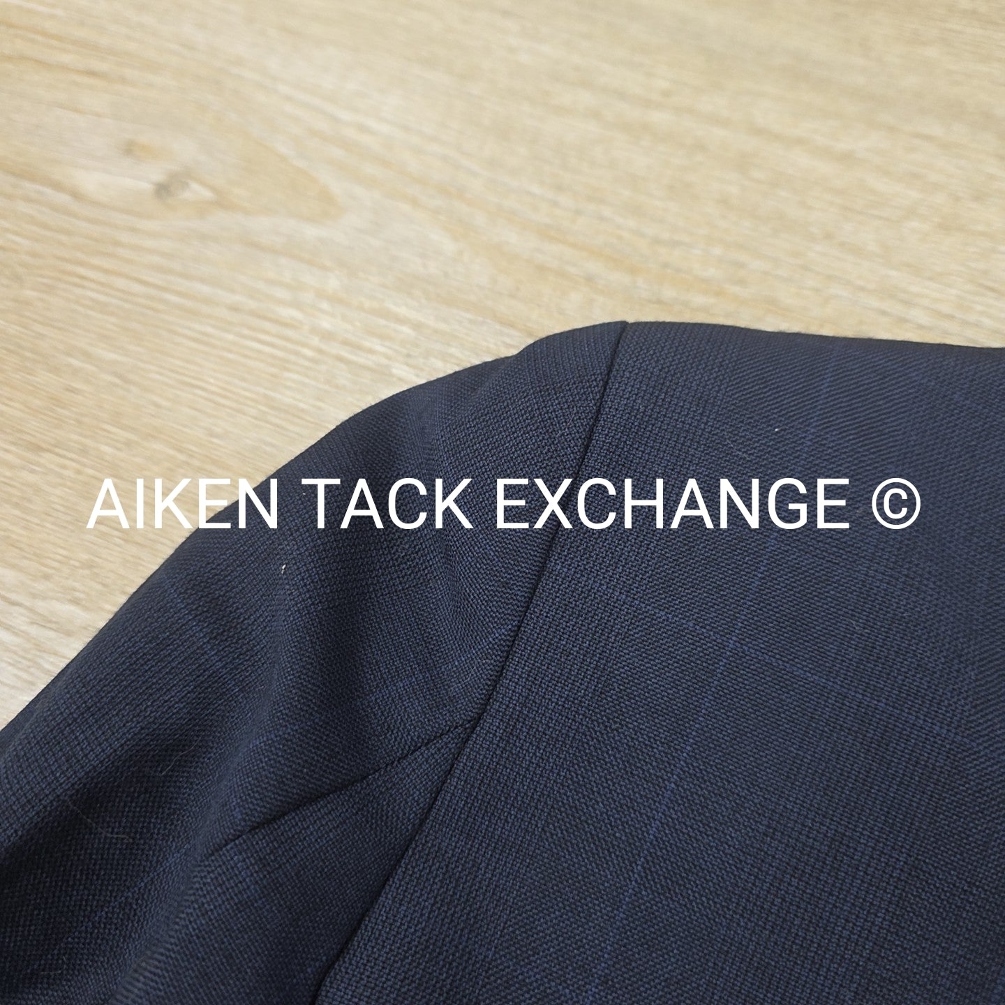 The Elite Show Coat, Size 10 R