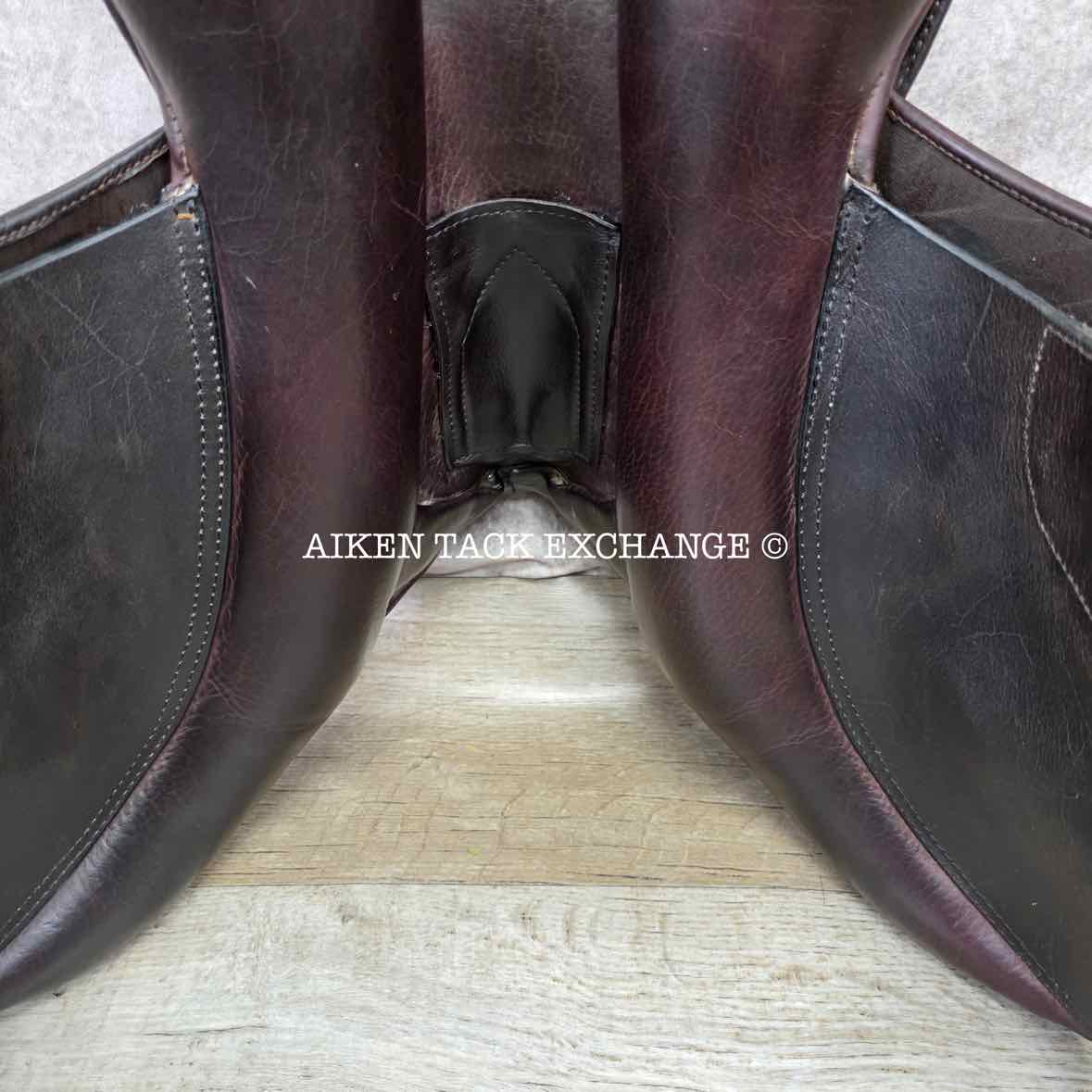 **SOLD** Marcel Toulouse Annice Platinum Genesis Close Contact Jump Saddle, 17" Seat, Adjustable Tree, Wool Flocked Panels