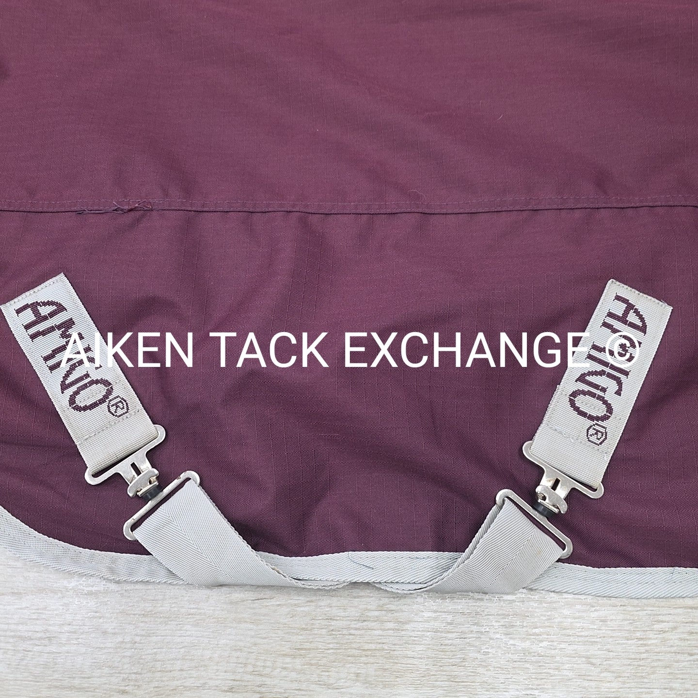 Amigo Hero Ripstop Plus 200g Medium Turnout Blanket with Neck Cover 72"