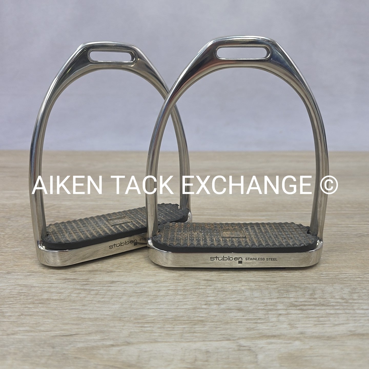 Stubben Fillis Stirrup Irons, 4.75"
