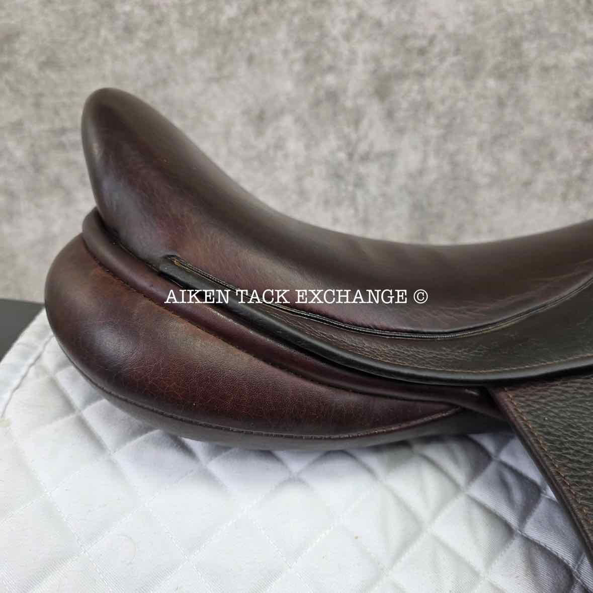 **SOLD** Marcel Toulouse Annice Platinum Genesis Close Contact Jump Saddle, 17" Seat, Adjustable Tree, Wool Flocked Panels