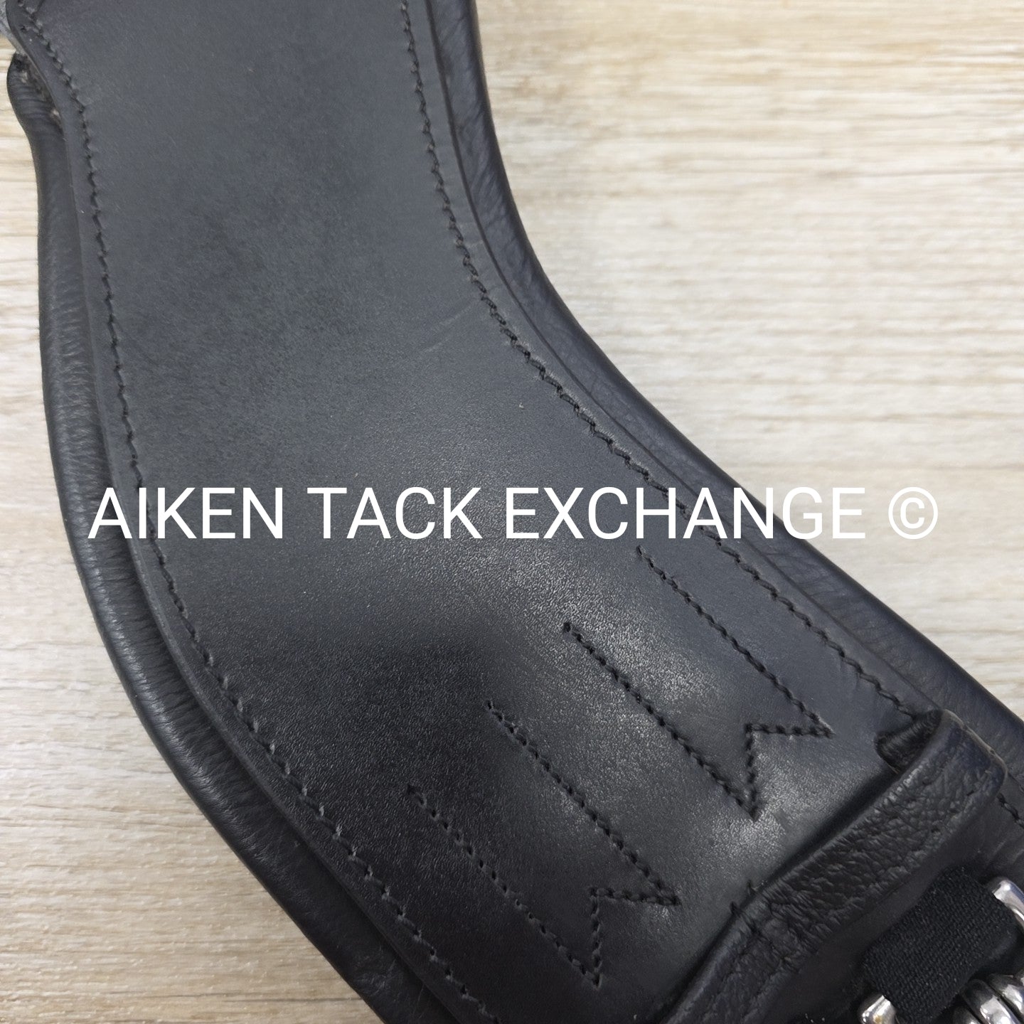 Total Saddle Fit StretchTec Shoulder Relief Dressage Girth 30"