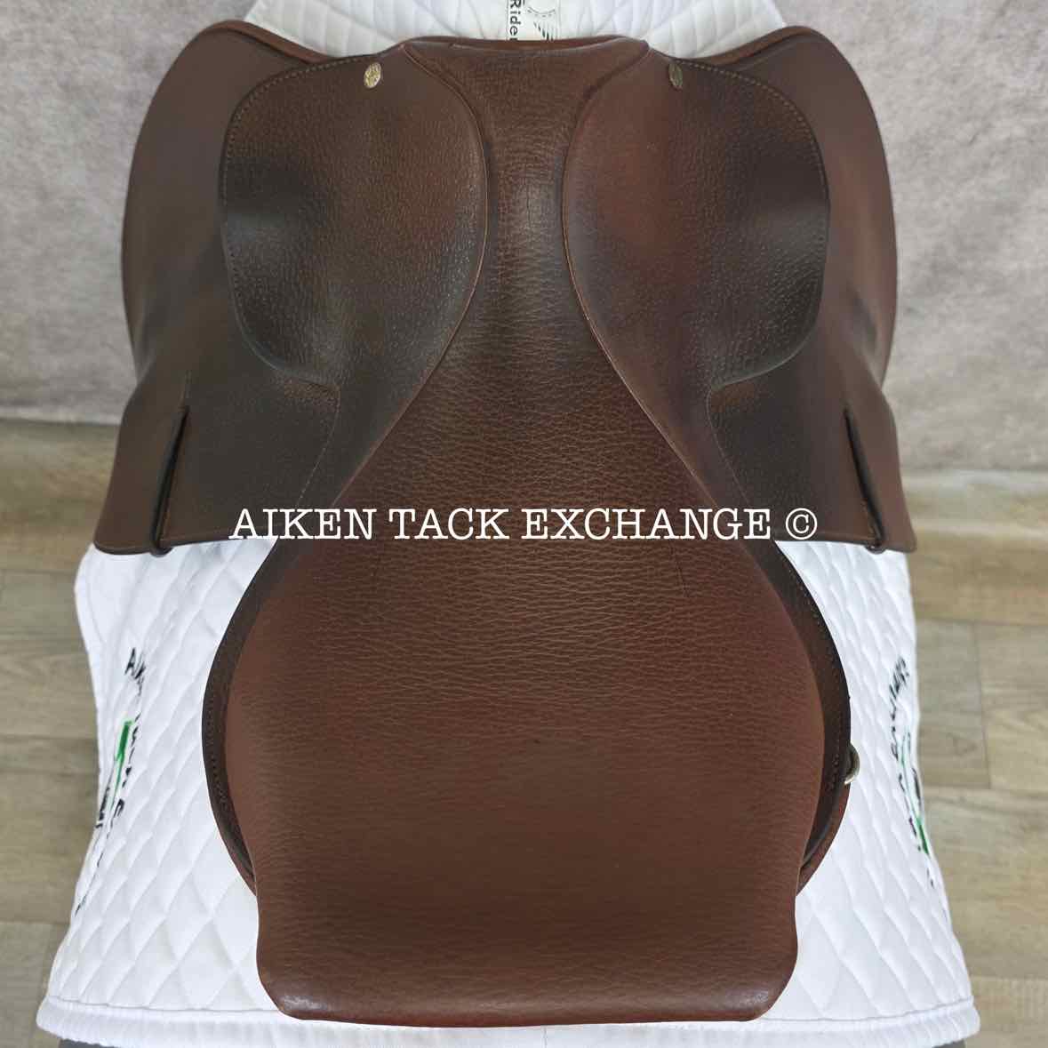 Crosby Miller's Prix Des Nations Close Contact Saddle, 17.5" Seat, Medium Tree, Foam Panels