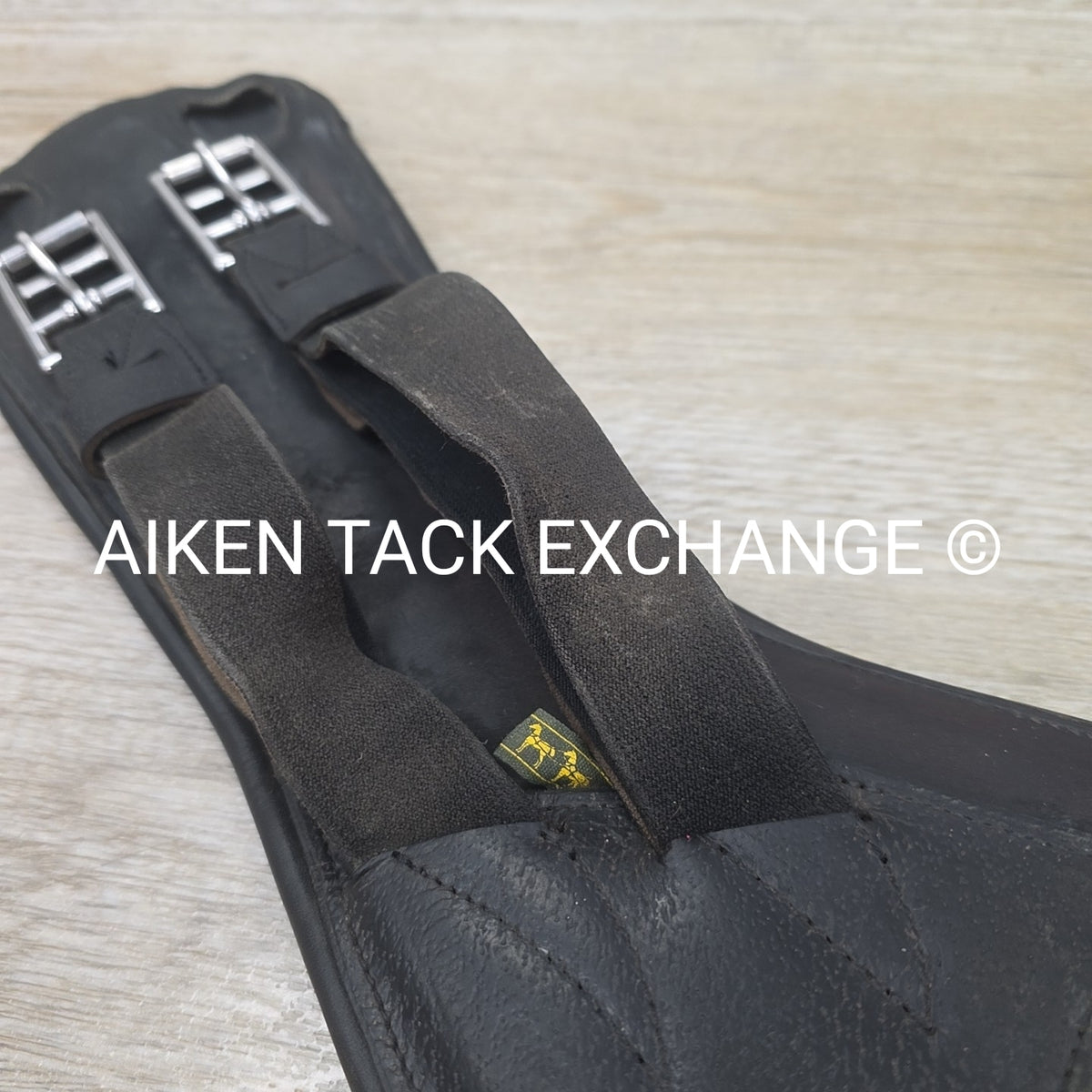 Devoucoux V Strap Girth, Black, Size 28"
