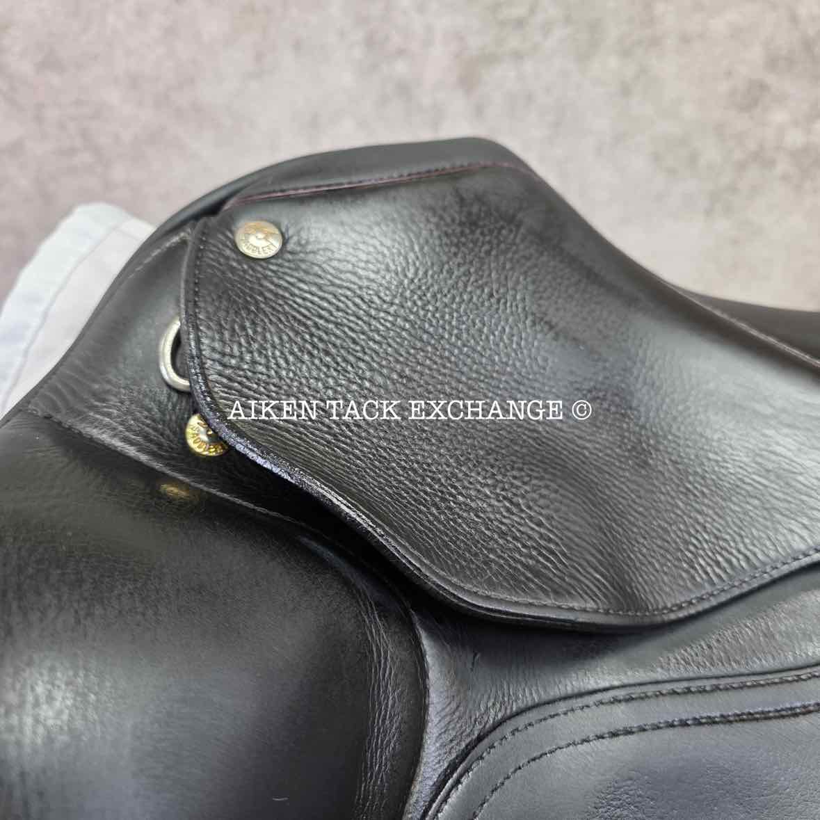 2006 DK Saddlery Freedom Monoflap Dressage Saddle, 17" Seat, M/MW Tree, Wool Flocked Panels