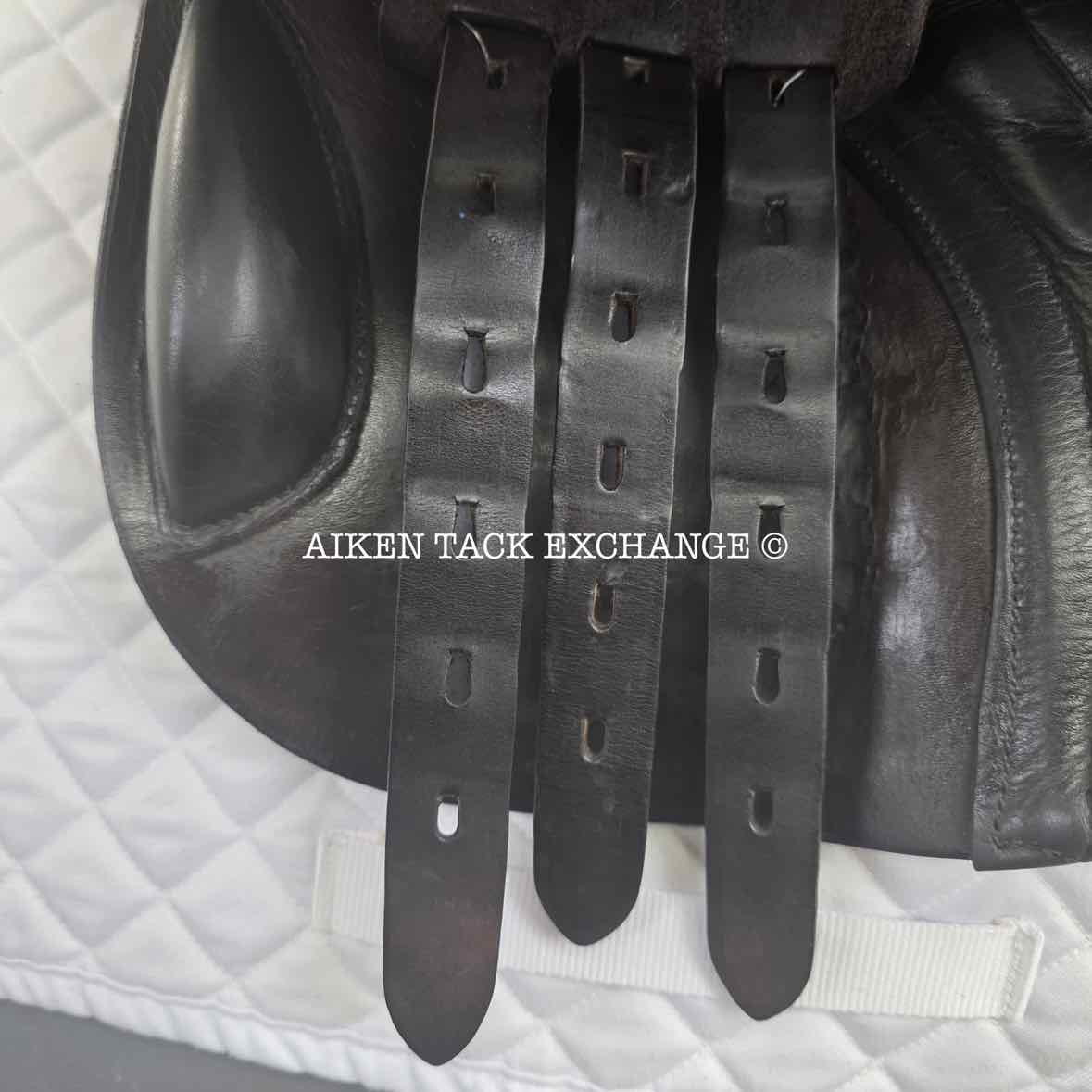 **SOLD** 2009 Black Country Ricochet Jump Saddle, 17" Seat, Medium Wide Tree, Wool Flocked Panels