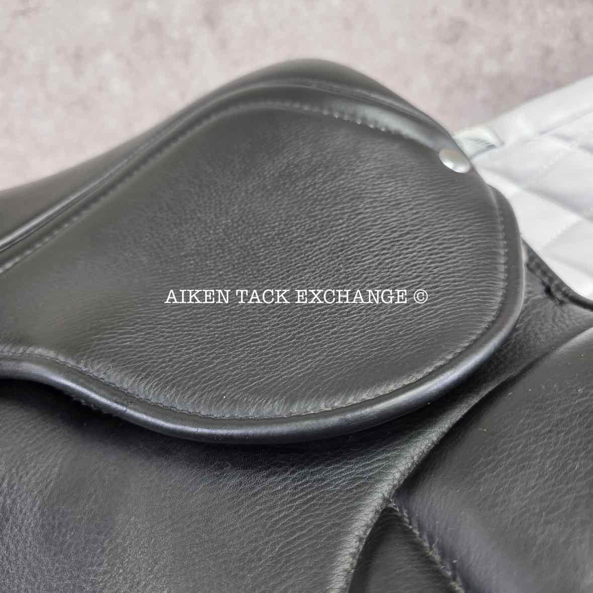 Sella Soleil Passagio Dressage Saddle, 17" Seat, XW Tree, Wool Flocked Panels