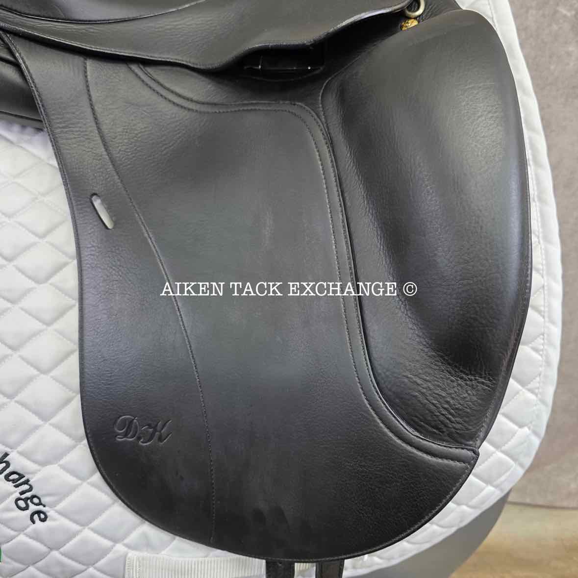 2007 DK Freedom Monoflap Dressage Saddle, 17" Seat, Wide Tree, Wool Flocked Panels