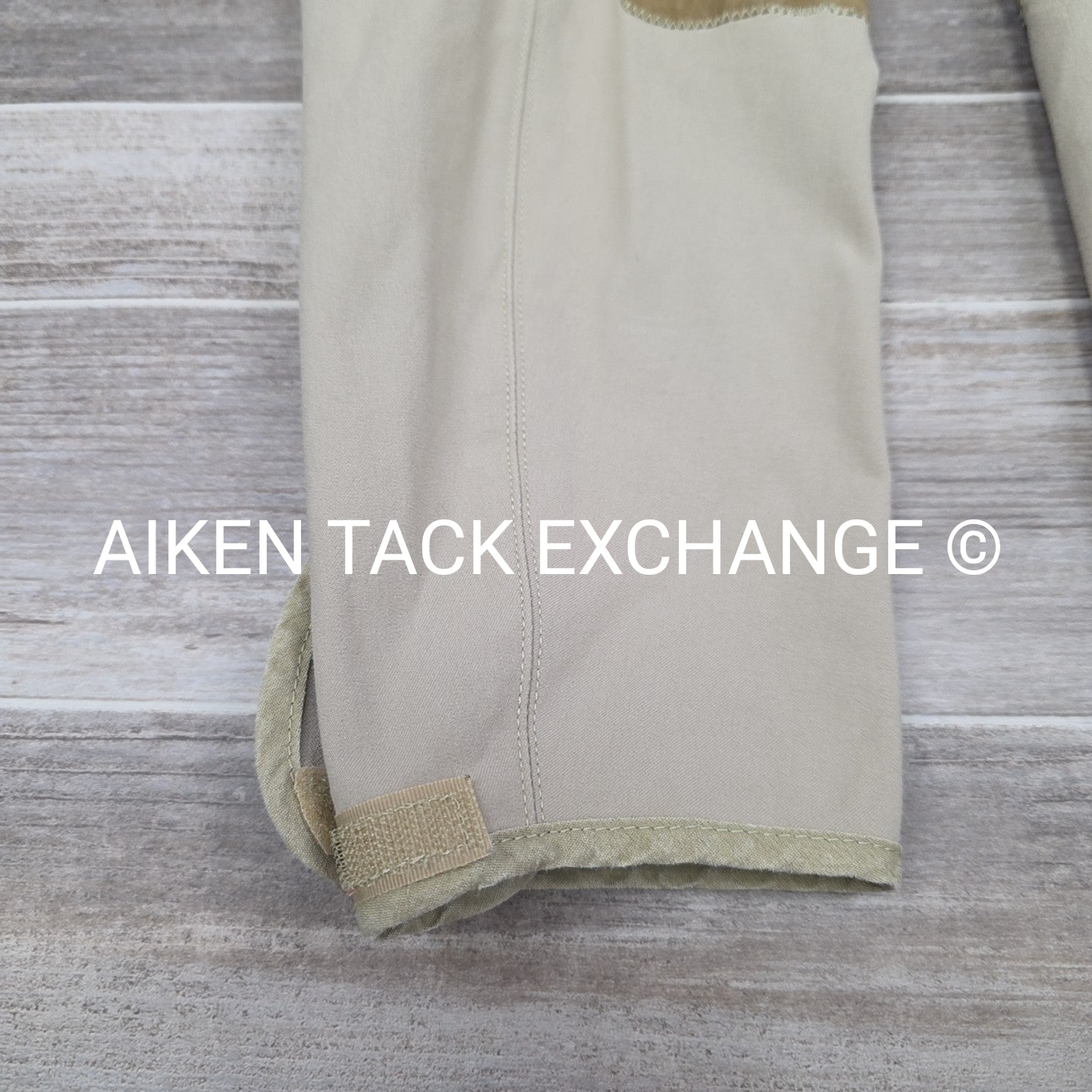 Tailored Sportsman Trophy Hunter Knee Patch Breeches, Size 30 R