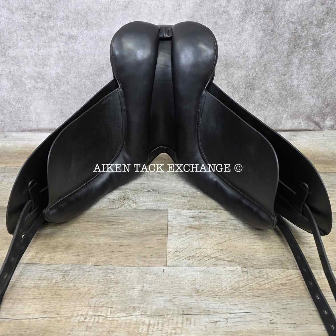 **SOLD** 1994 County Competitor Dressage Saddle, 17" Seat, MW/W Tree, Wool Flocked Panels