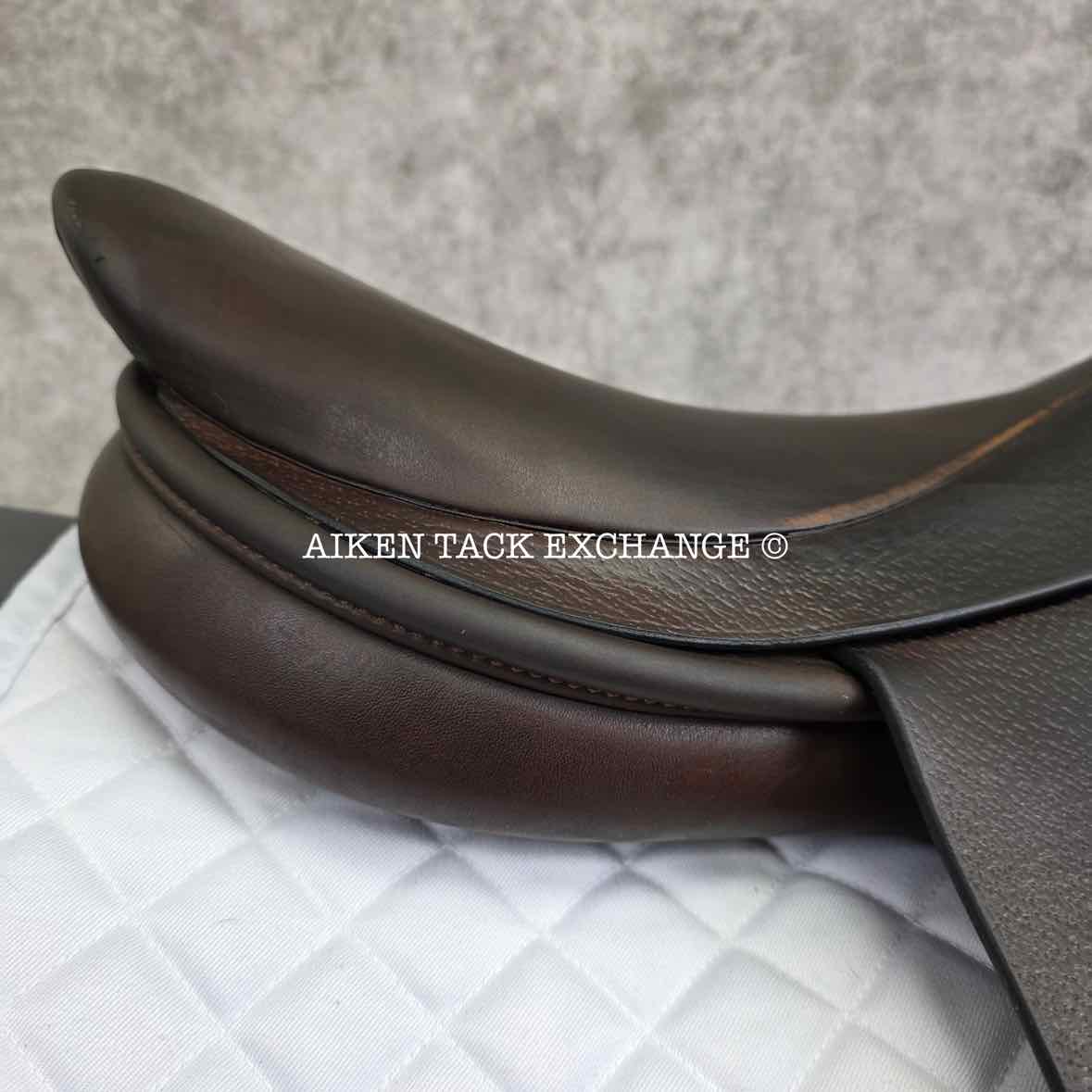 1999 Stackhouse Close Contact Jump Saddle, 17" Seat, Narrow Tree