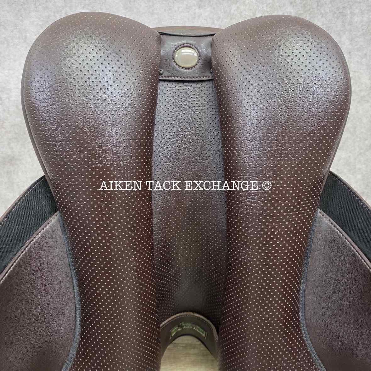 2014 Wintec PRO All Purpose Saddle, 18" Seat, Adjustable Tree - Changeable Gullet, CAIR Panels