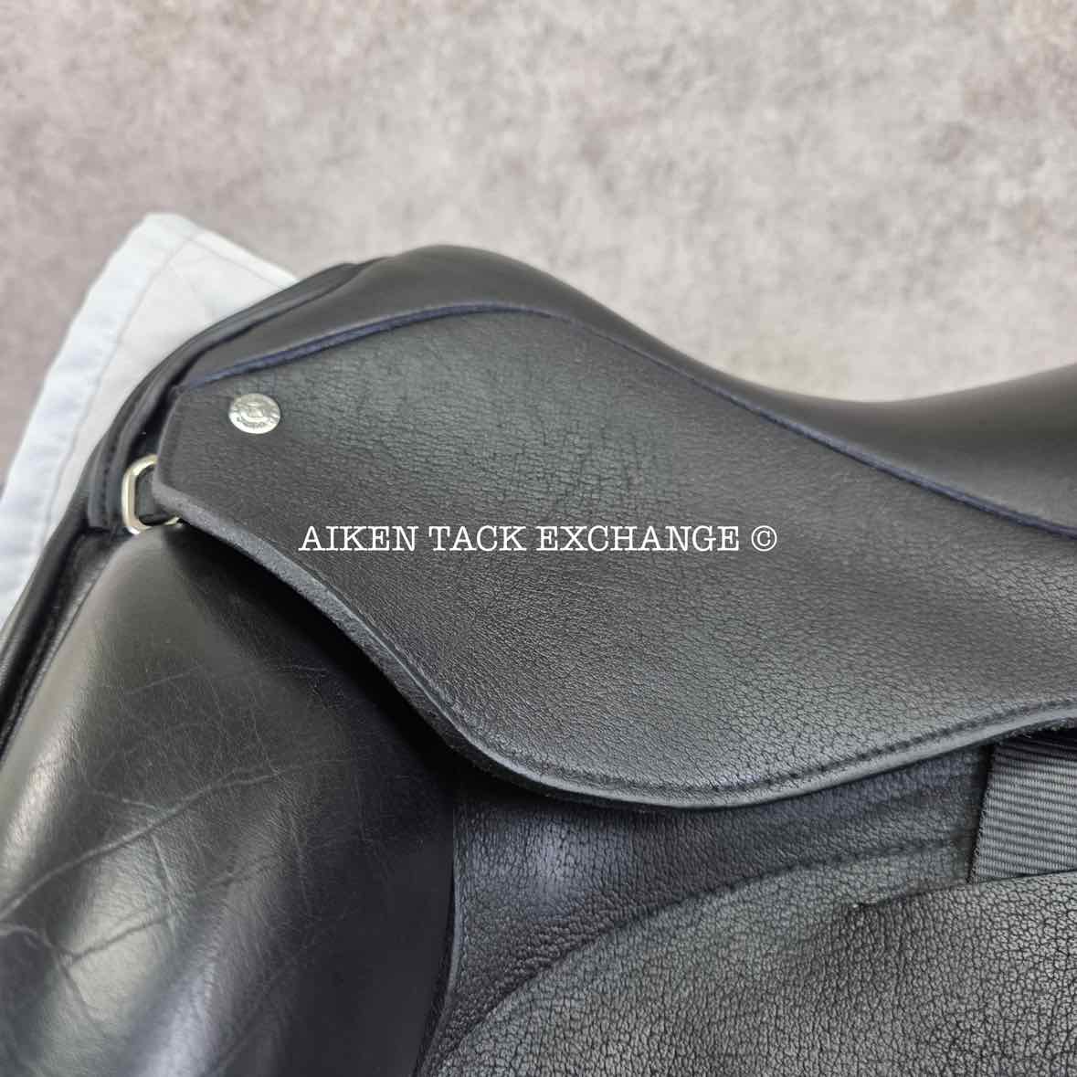 2019 Custom Saddlery Icon Flight Monoflap Dressage Saddle, 18" Seat, Adjustable Tree, Wool Flocked Panels