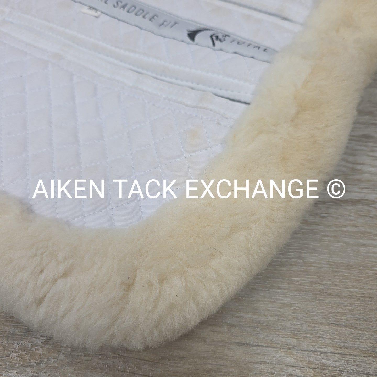 Total Saddle Fit Sheepskin Wither Freedom 6 Point Half Pad, M / L (Does Not come