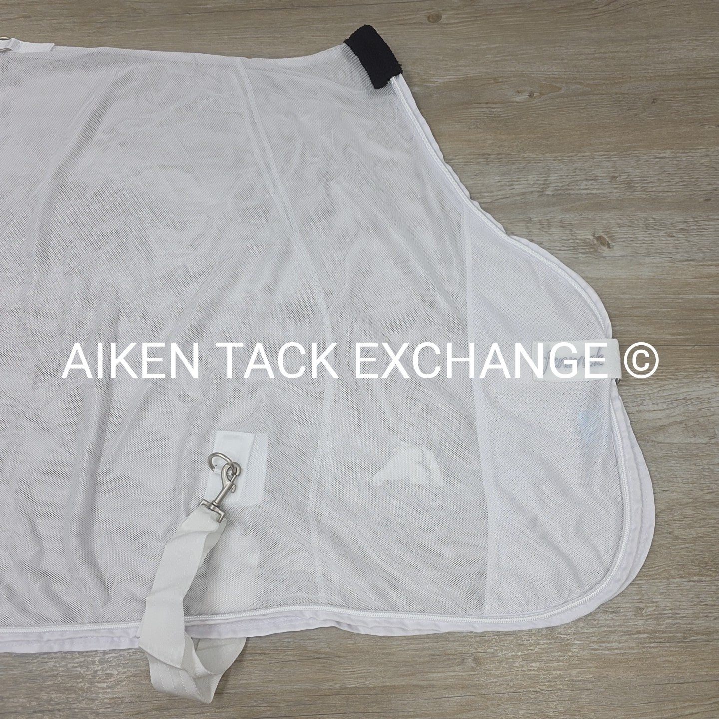 Fenwick Equestrian BodyGuard Mesh Cooler, White (has some marks) 62"