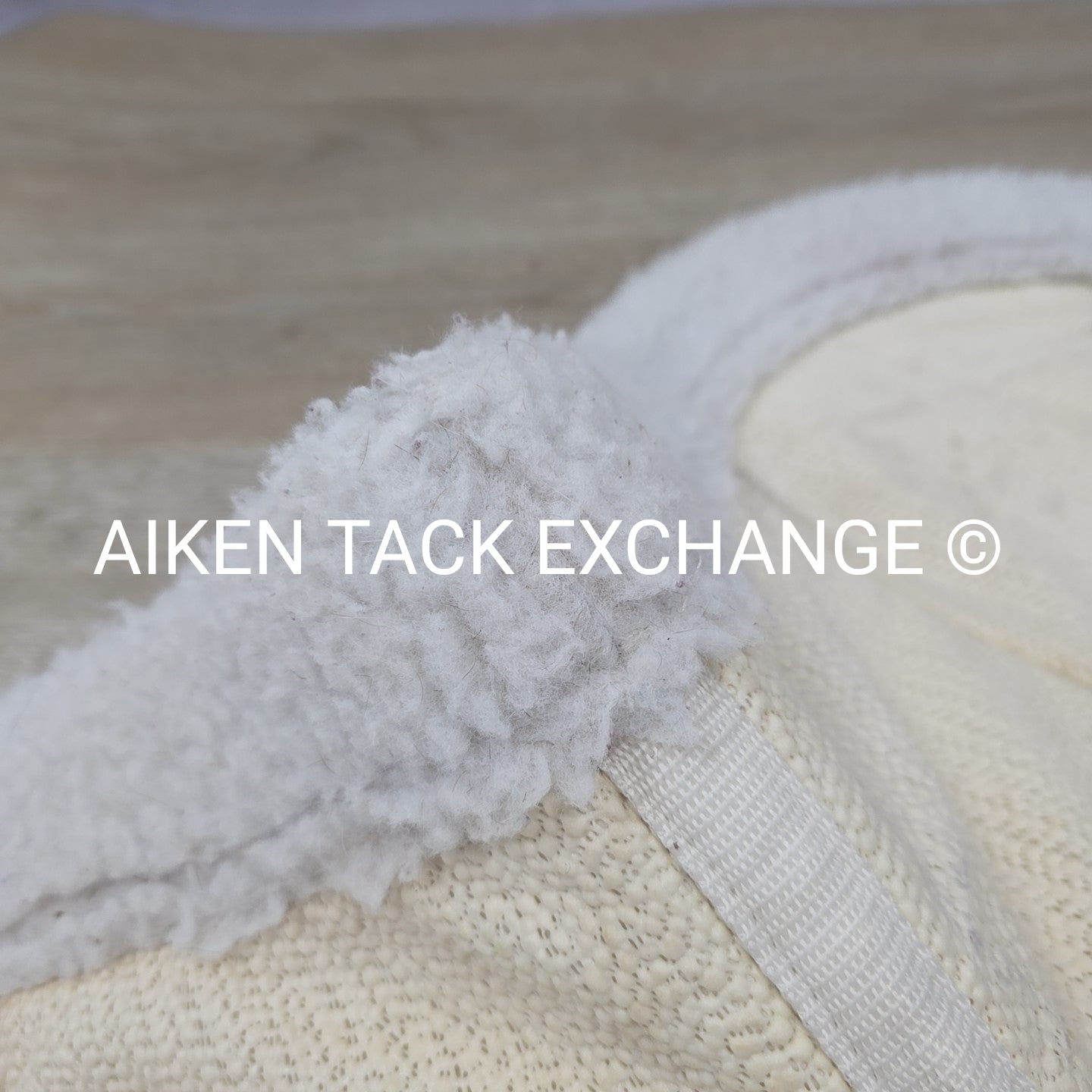 Ecogold Non-Slip Secure Hunter Pad, Size Large / 17" - 17.5"