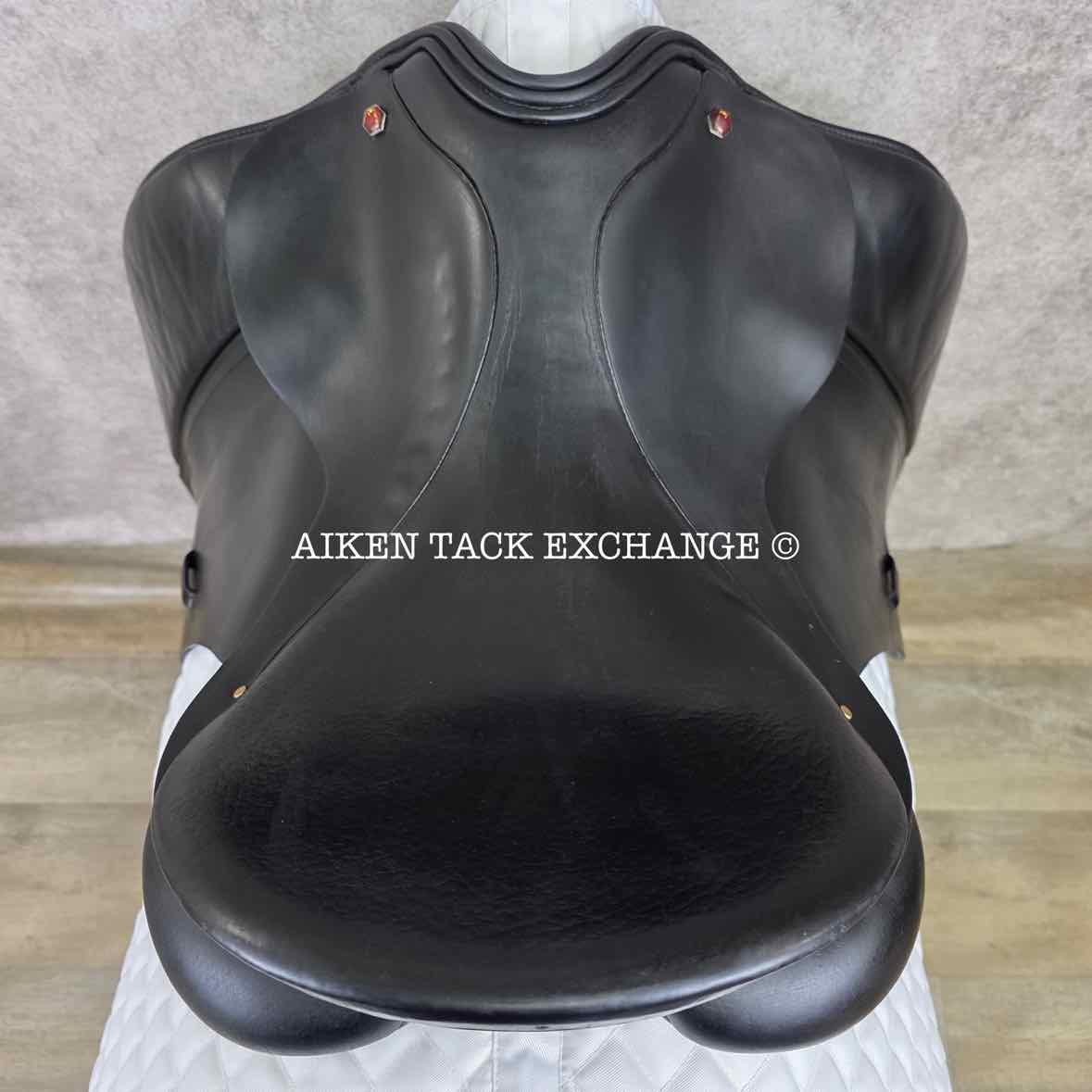 Albion SLK Dressage Saddle, 18" Seat, Wide Tree, Wool Flocked Panels