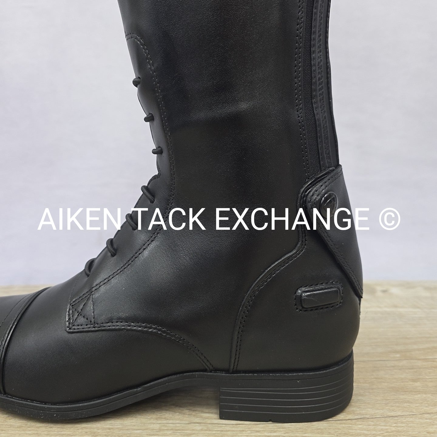 Ariat Kinsley Field Boot, Size 9 Regular Short