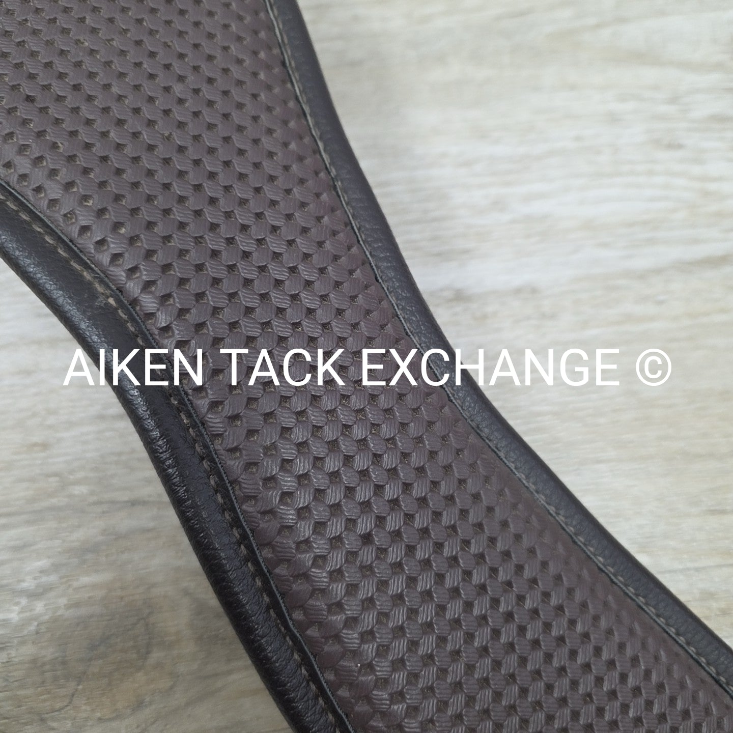 Total Saddle Fit Anatomic Shoulder Relief Girth, Brown, 50"