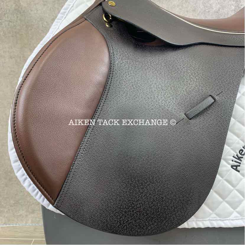 2021 Black Country GPX All Purpose Jump Saddle, 18.5" Seat, Wide Tree, Wool Flocked Panels