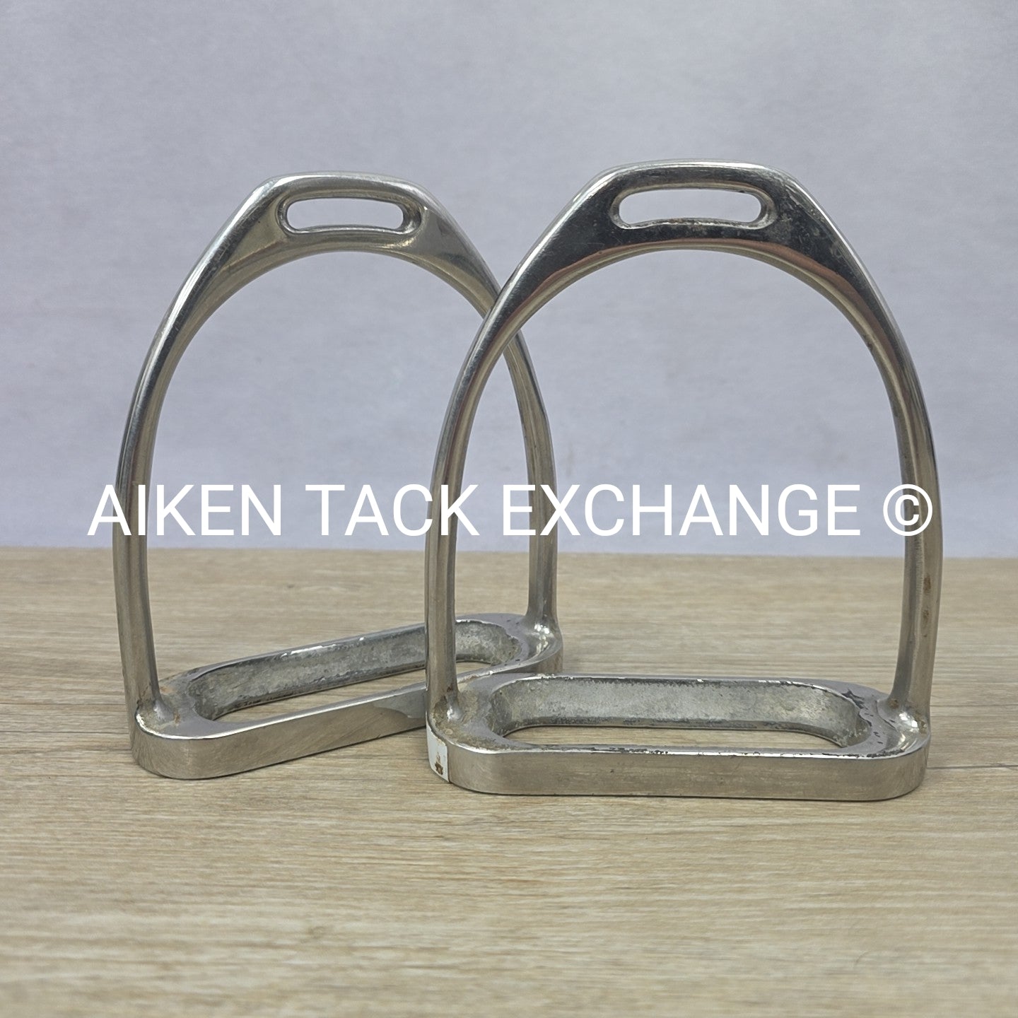 Fillis Stirrup Irons, 4.75" (No Pads)